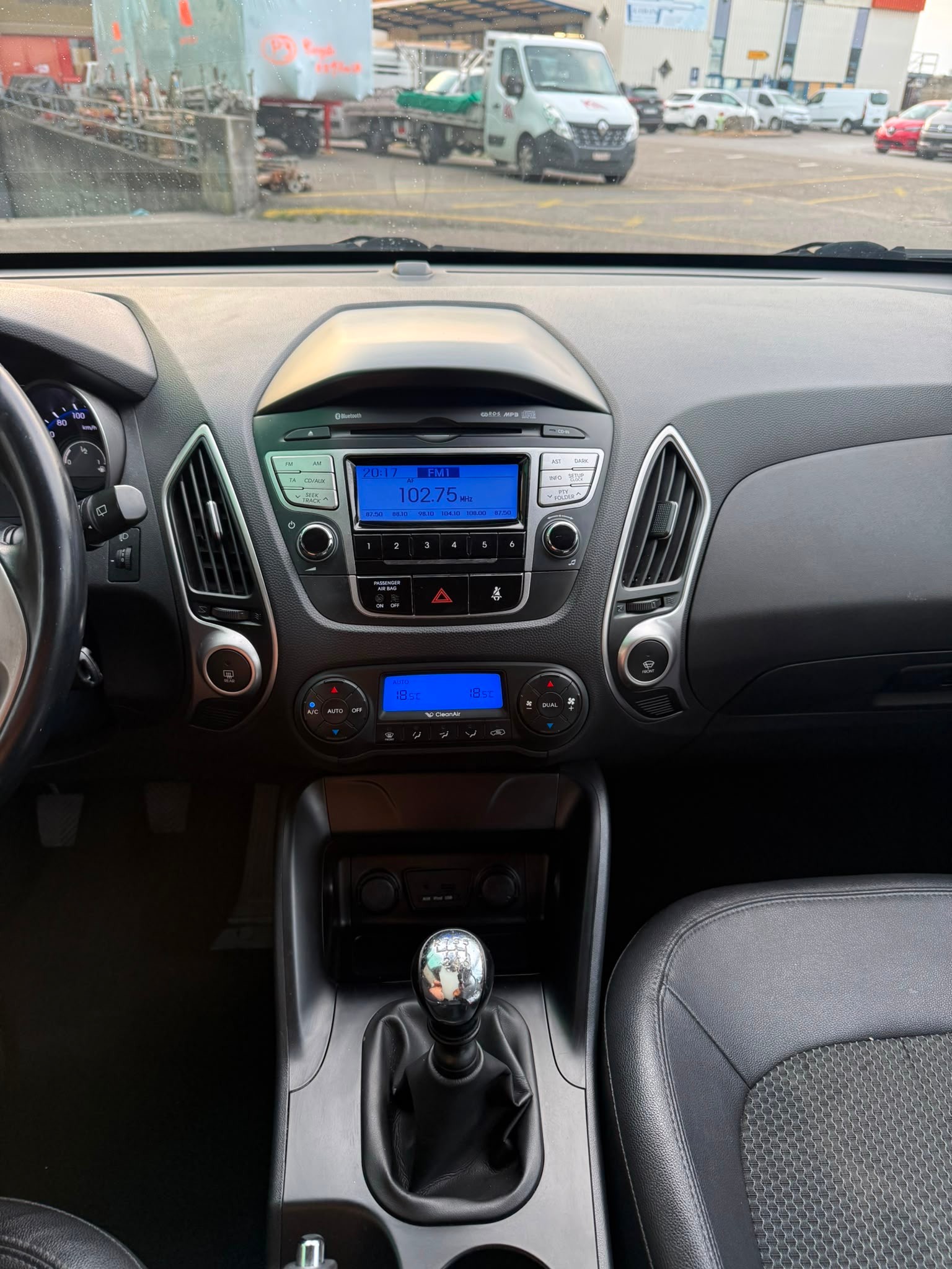 HYUNDAI iX 35 1.6 GDI Comfort 2WD-image-8