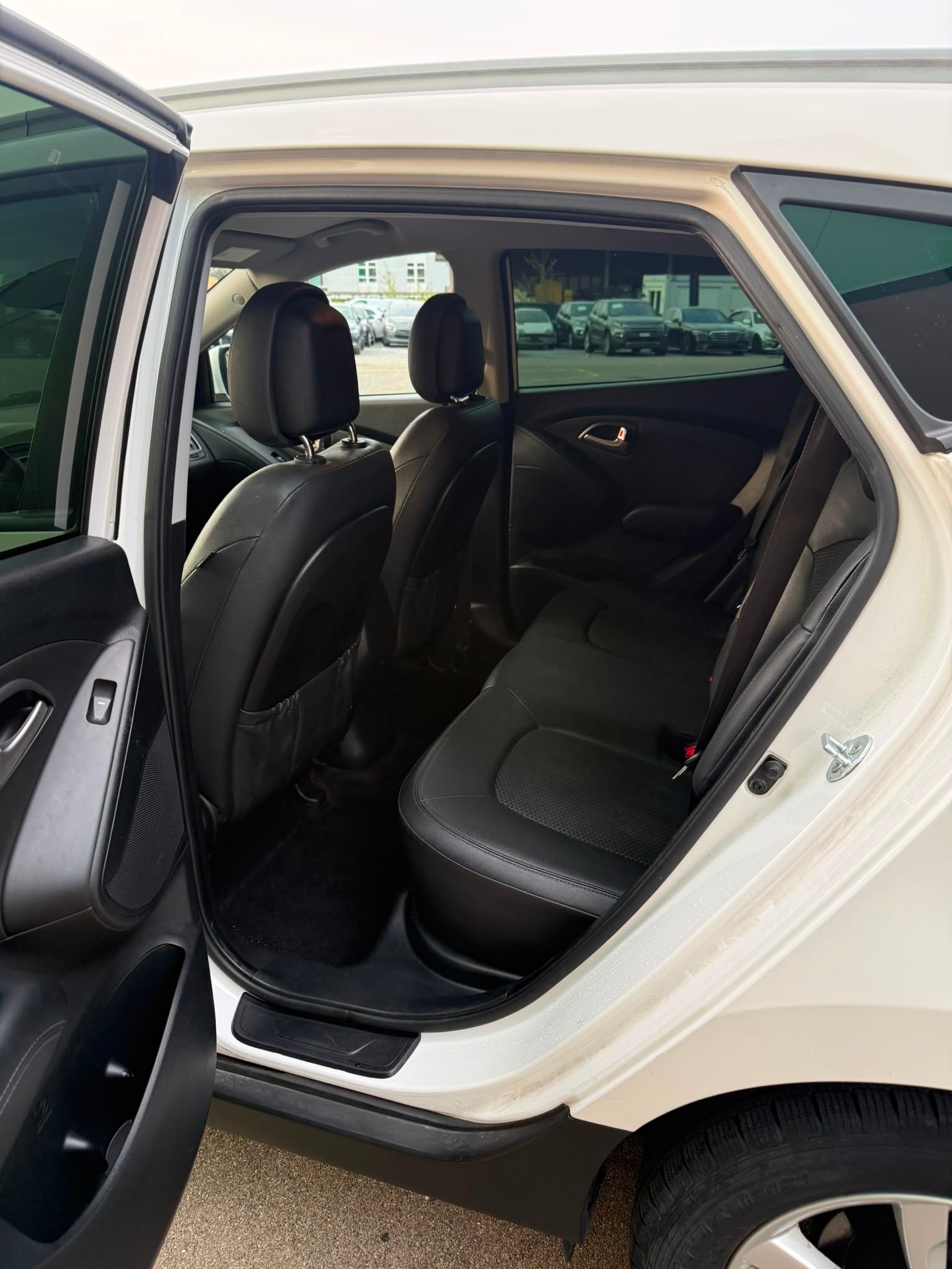 HYUNDAI iX 35 1.6 GDI Comfort 2WD-image-11