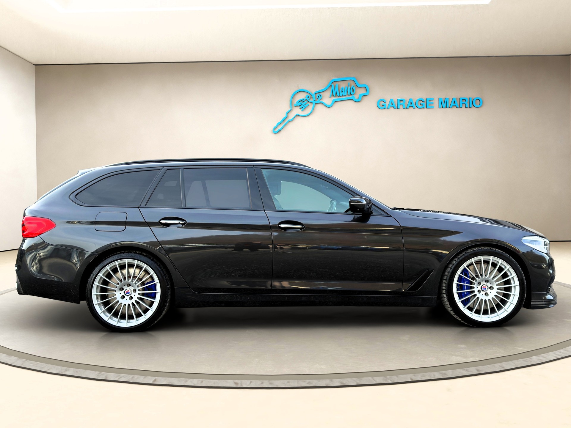 BMW-ALPINA D5 S❗BiTurbo Touring 3.0d❗xDrive Switch-Tronic ✅CH-Fahrzeug & 8-fach bereift✅-image-3