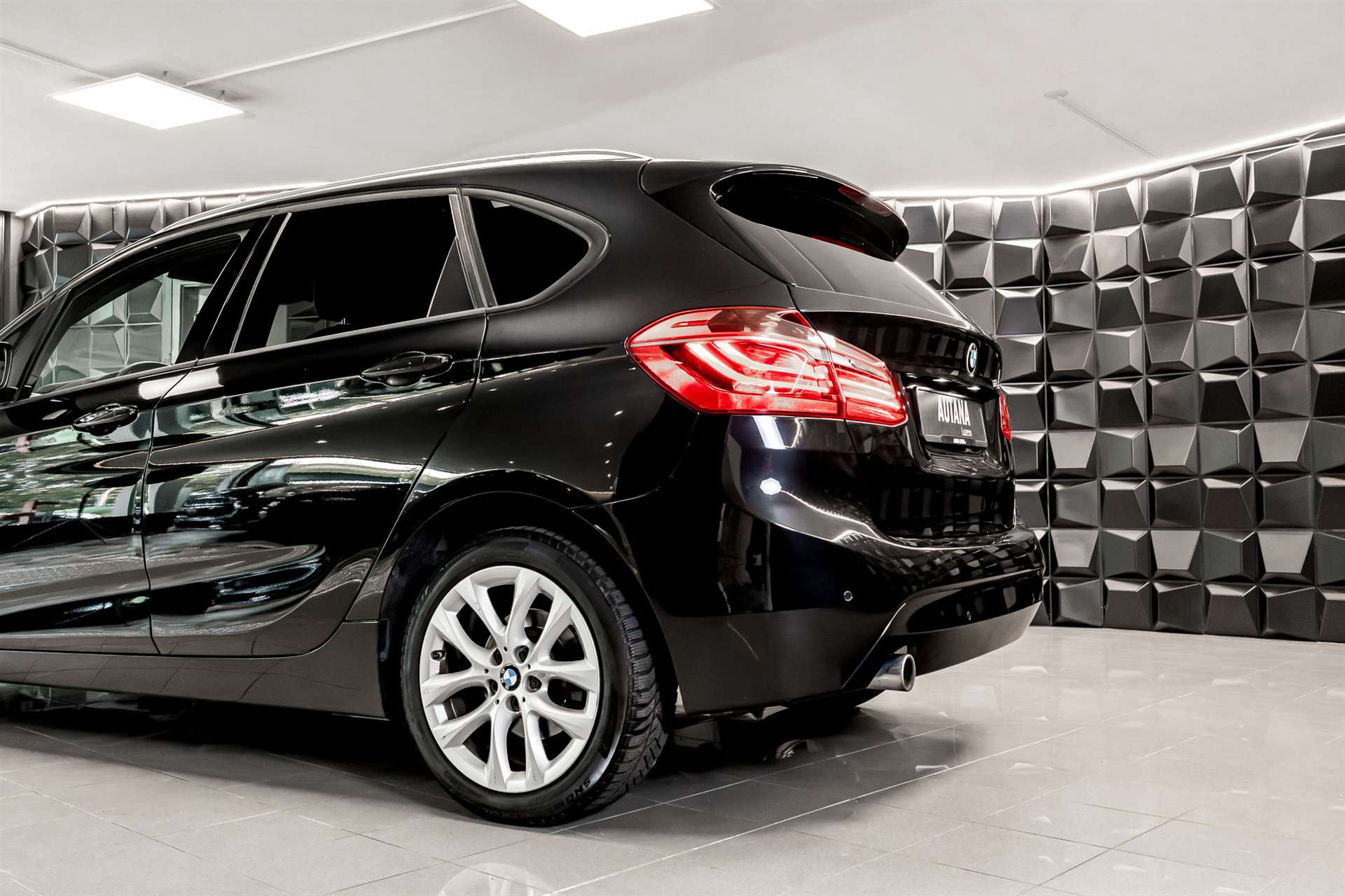 BMW 218d Active Tourer-image-26