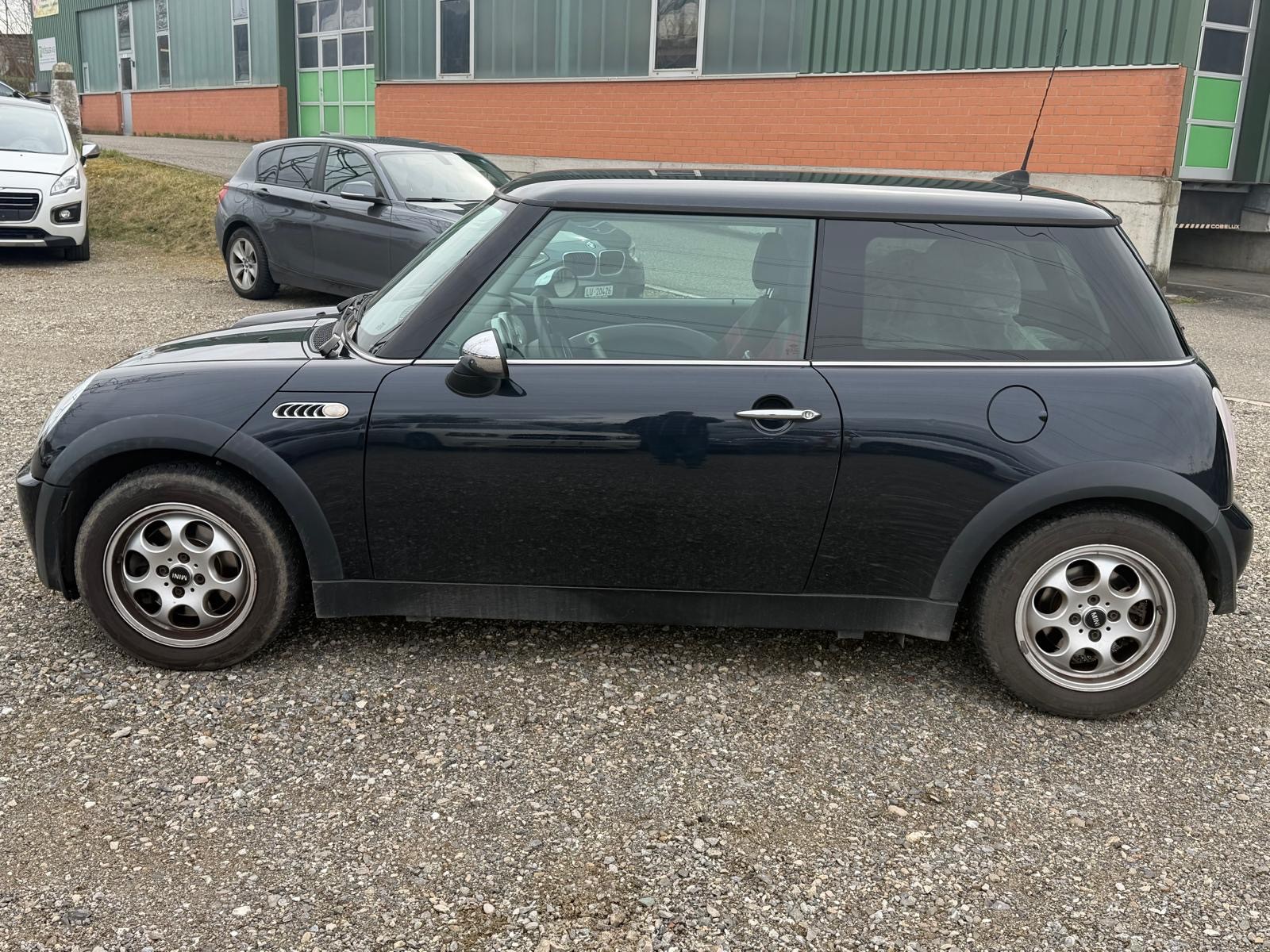 MINI One-image-8