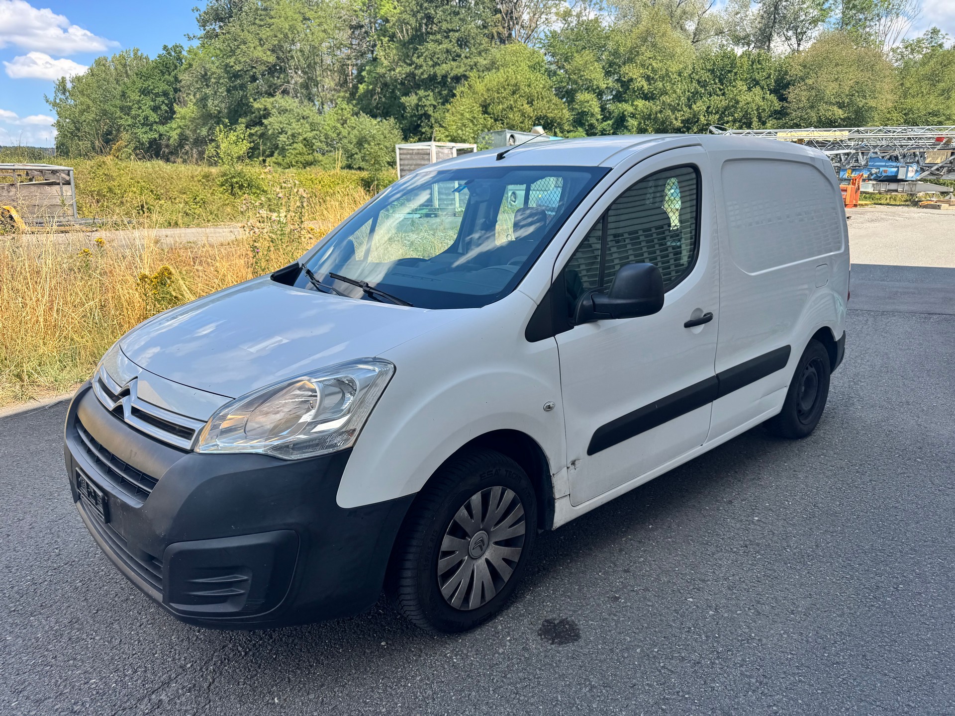 CITROEN Berlingo 1.6 BlueHDi 100 S&S Komfort-image-2