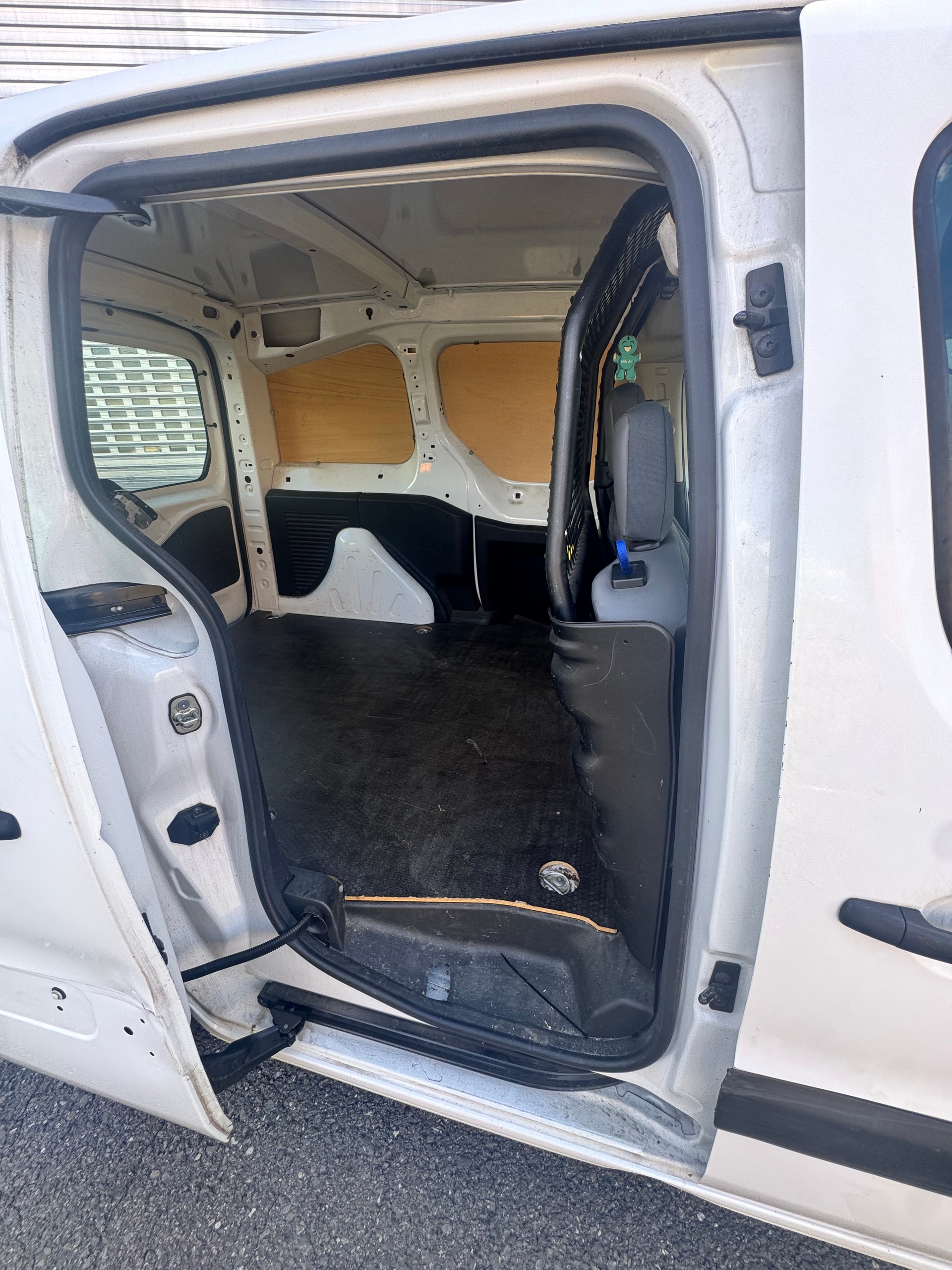 CITROEN Berlingo 1.6 BlueHDi 100 S&S Komfort-image-12