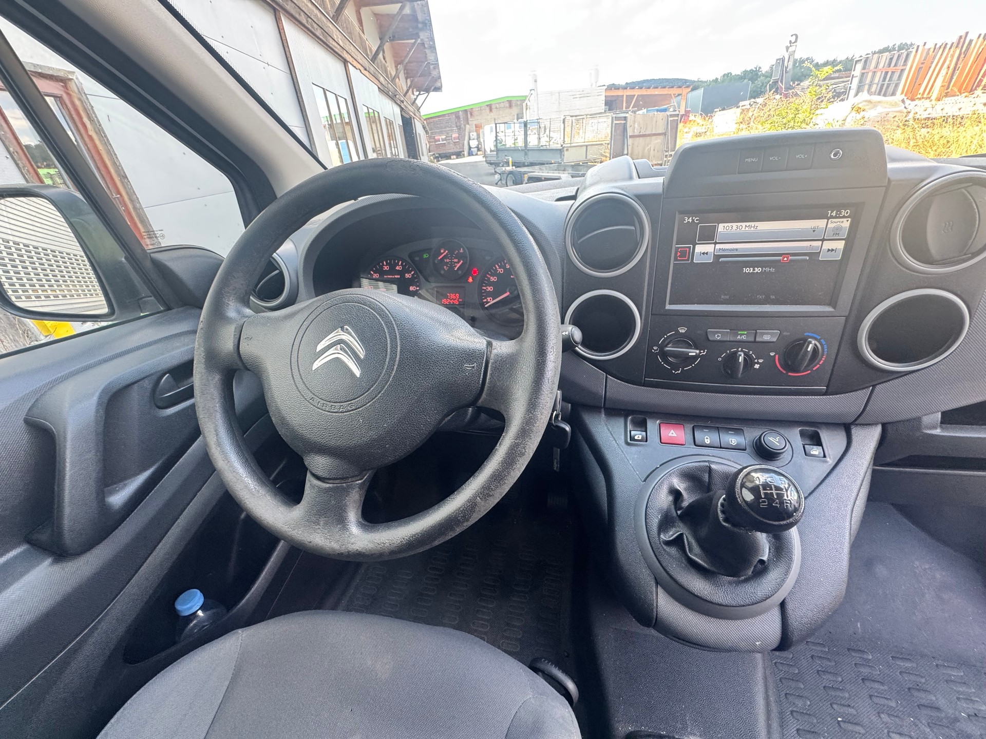 CITROEN Berlingo 1.6 BlueHDi 100 S&S Komfort-image-8