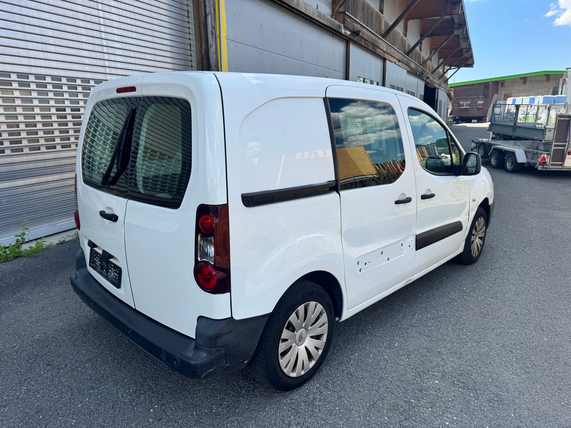 CITROEN Berlingo 1.6 BlueHDi 100 S&S Komfort-image-5