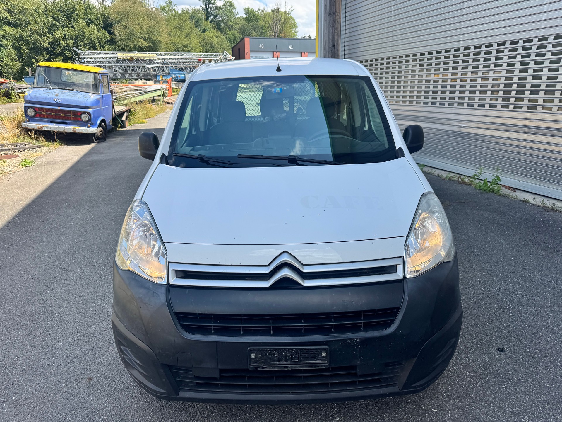 CITROEN Berlingo 1.6 BlueHDi 100 S&S Komfort-image-1