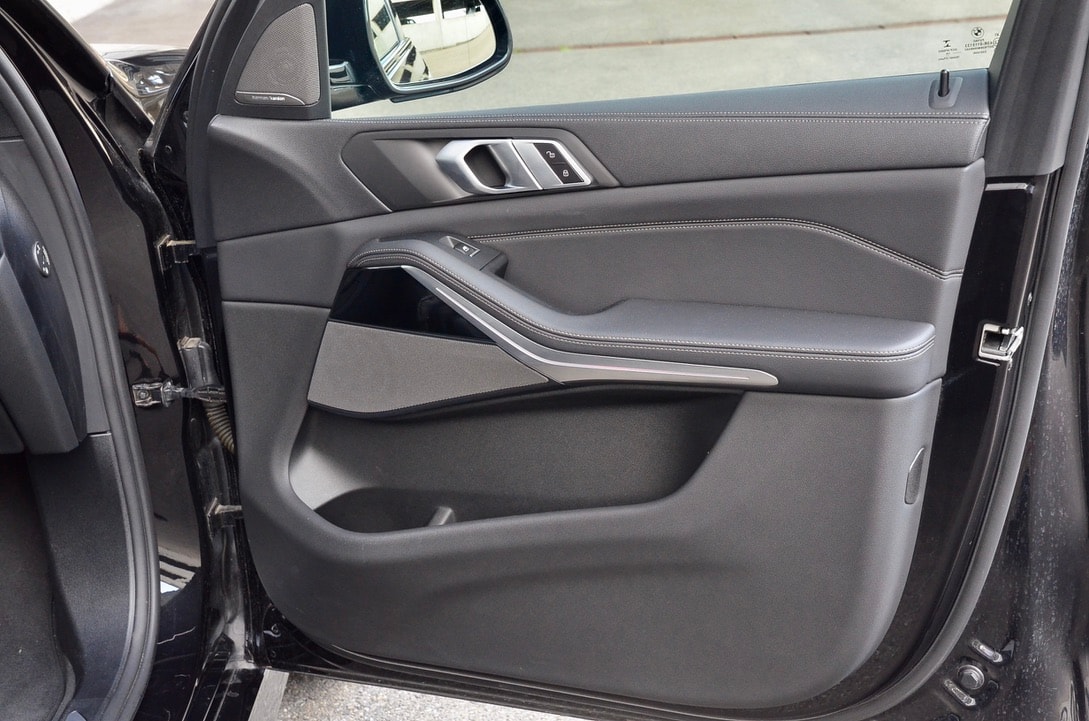BMW X5 xDrive M50d Steptronic-image-15