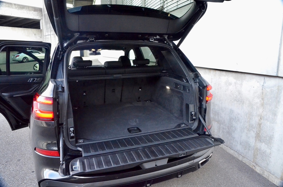BMW X5 xDrive M50d Steptronic-image-8