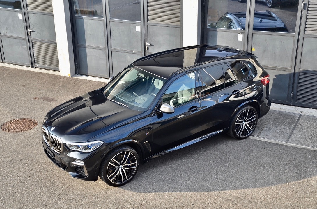 BMW X5 xDrive M50d Steptronic-image-23