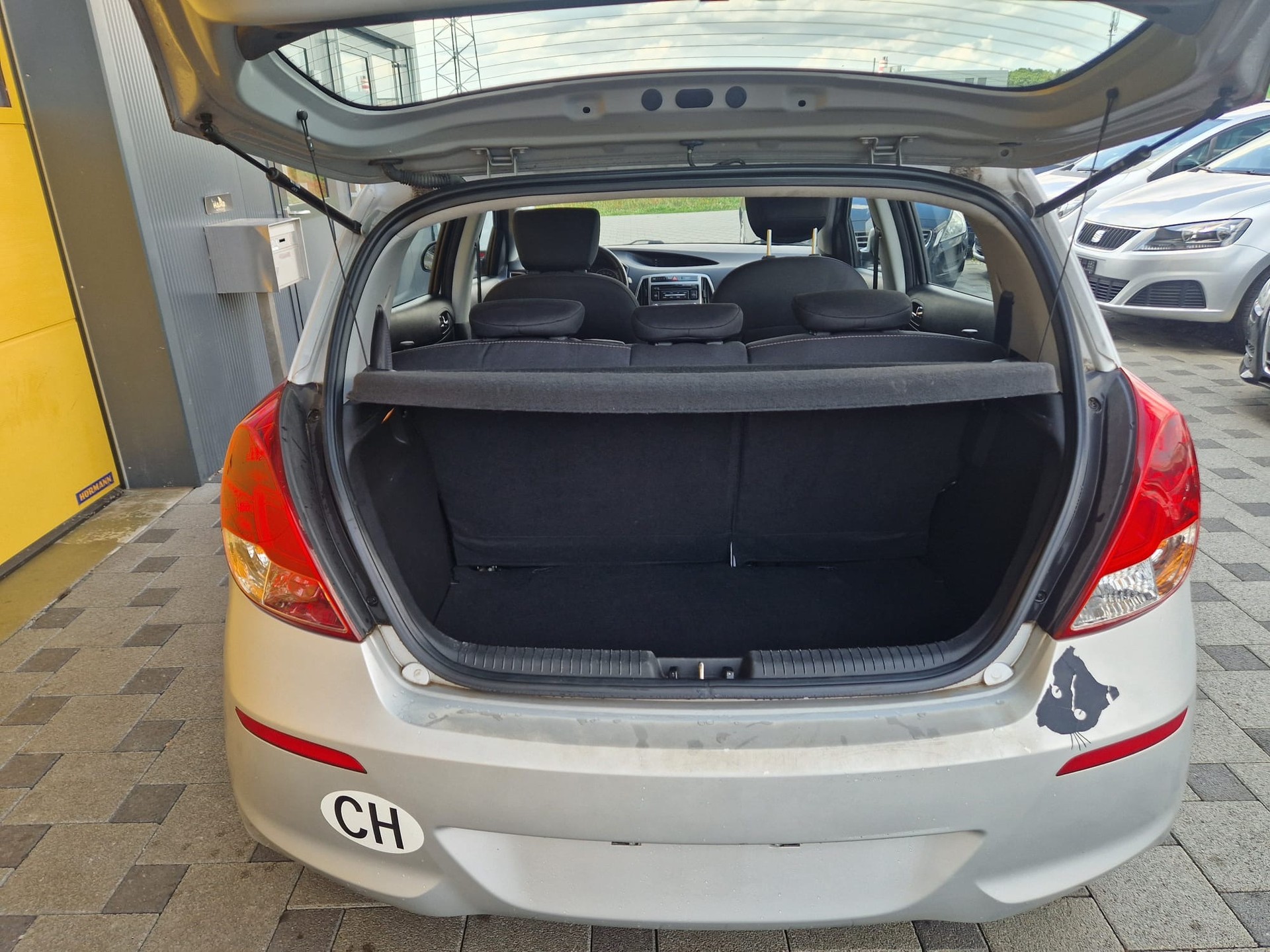 HYUNDAI i20 1.2 Comfort-image-10