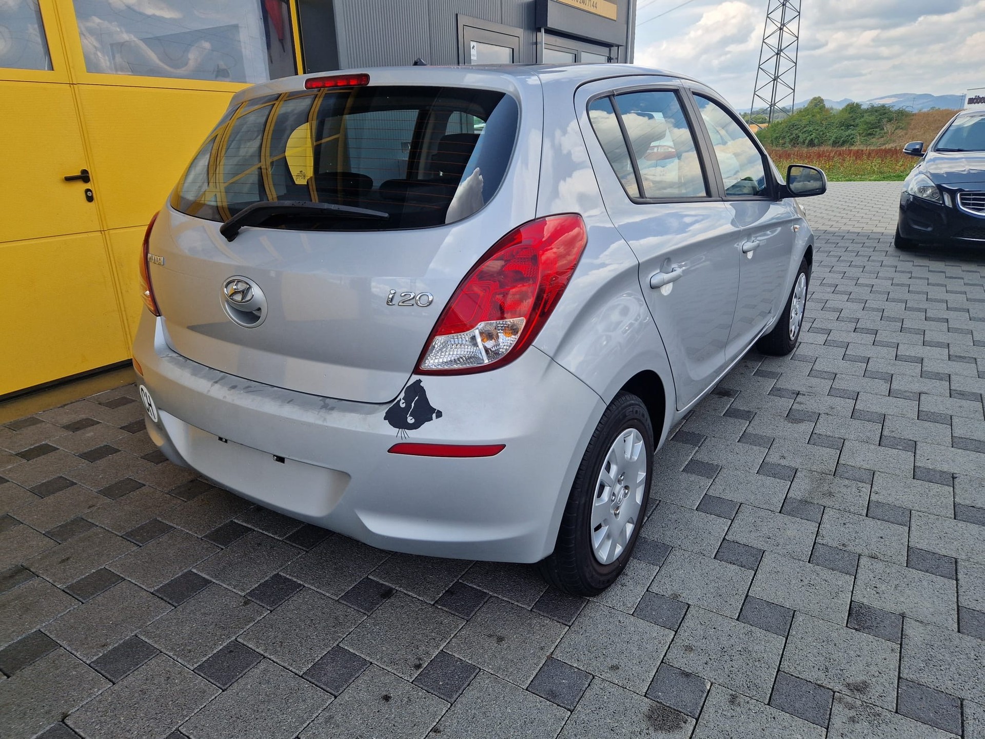 HYUNDAI i20 1.2 Comfort-image-6