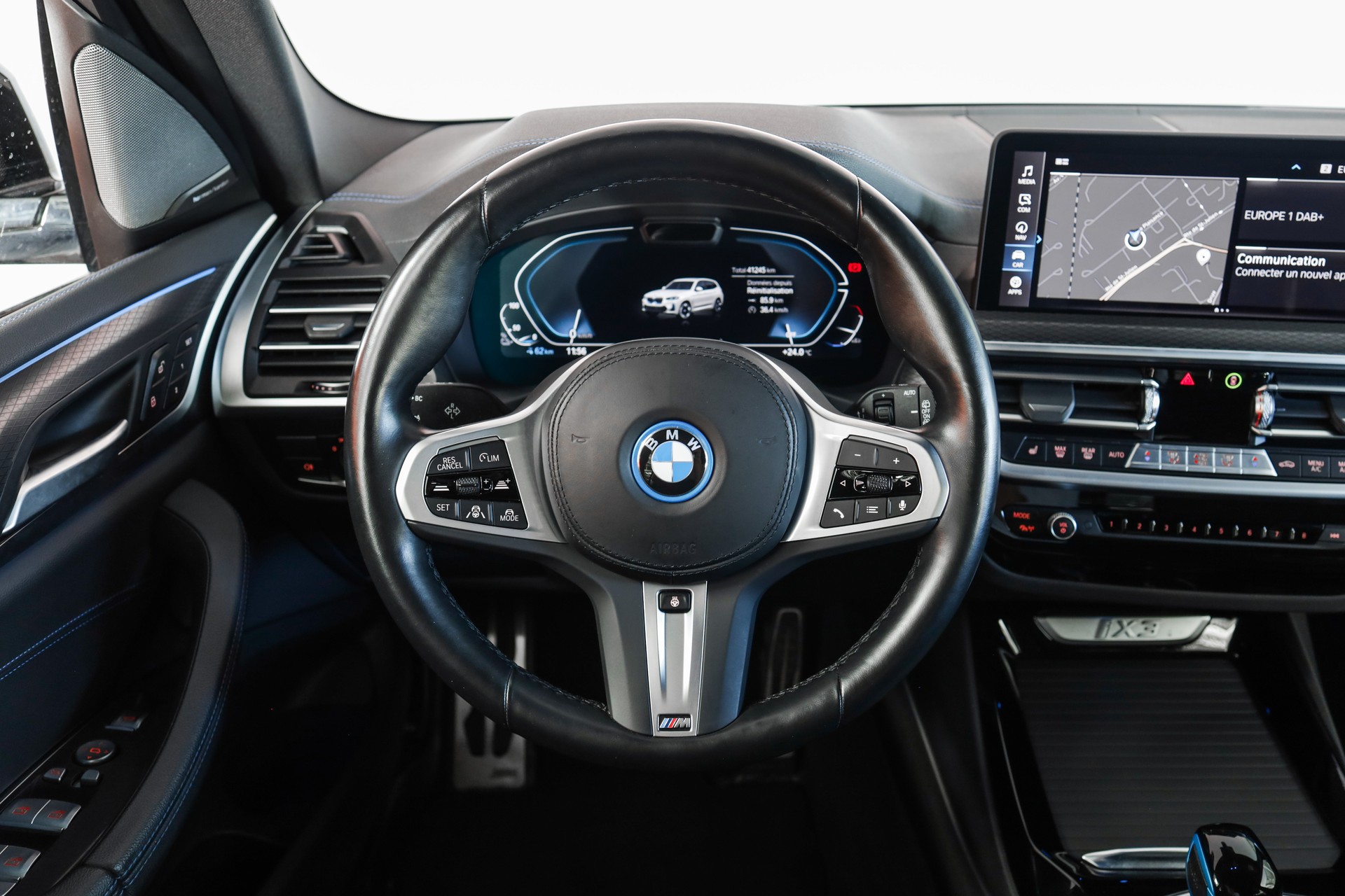 BMW iX3 Impressive-image-12