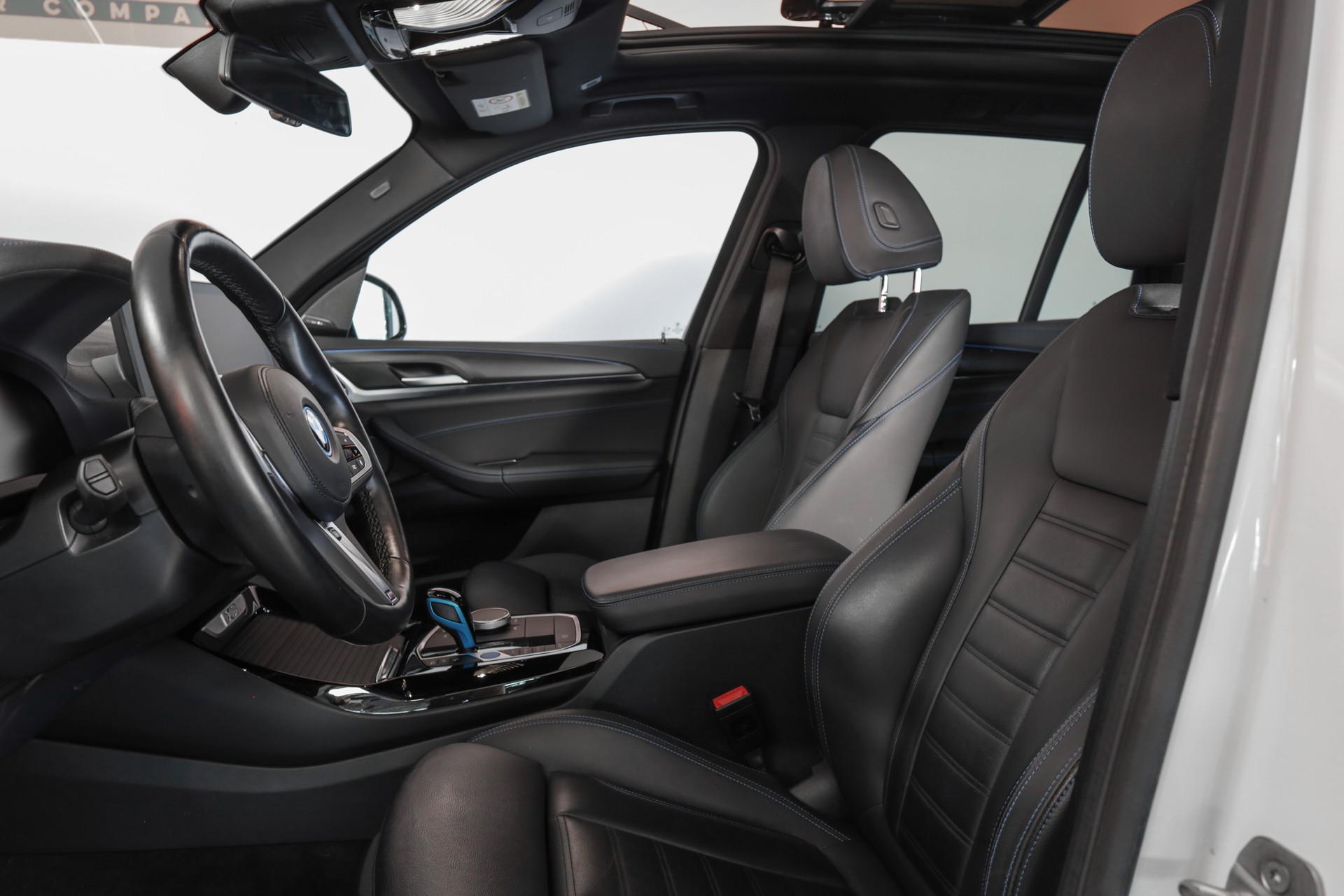 BMW iX3 Impressive-image-8