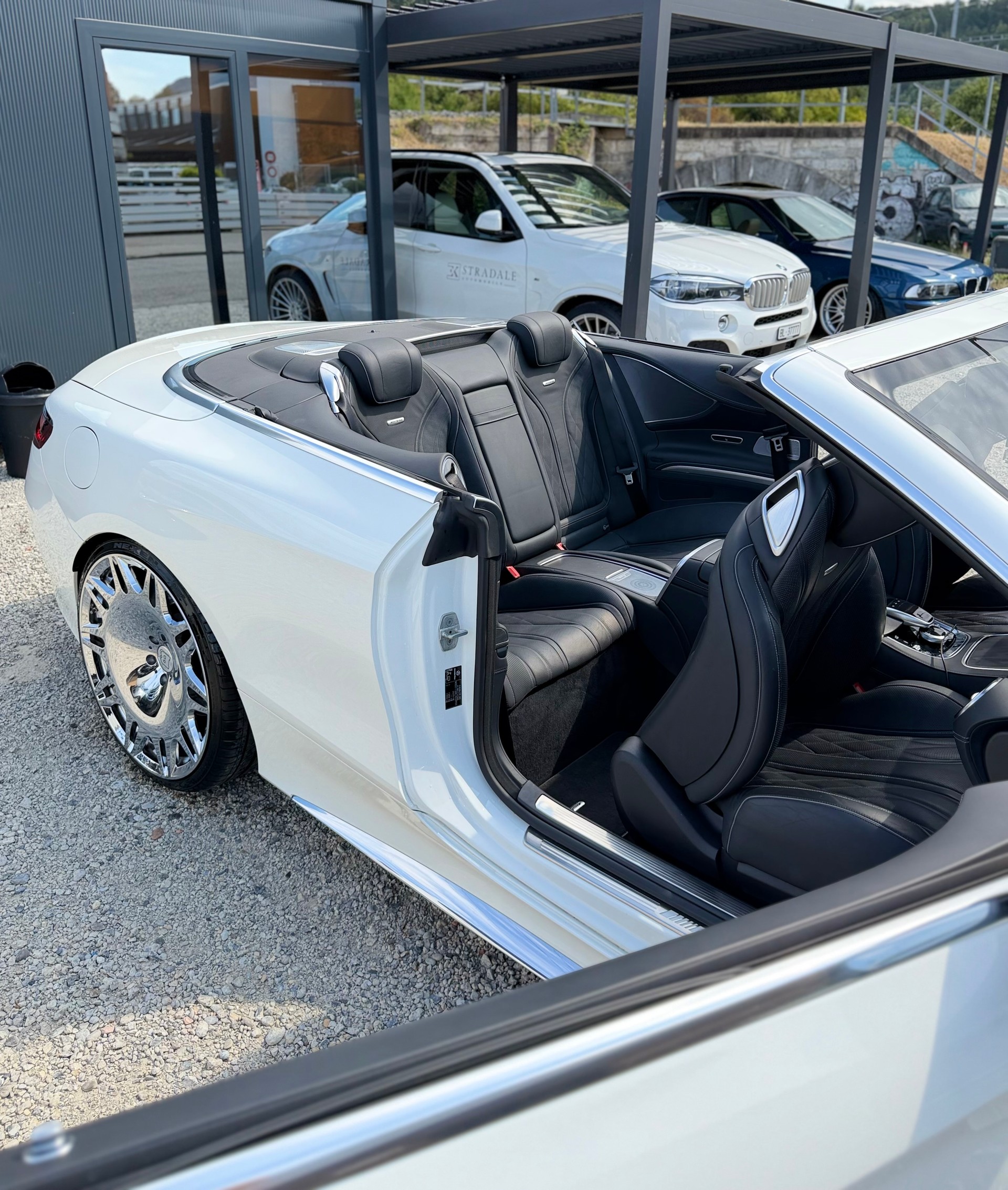 MERCEDES-BENZ S 63 AMG Cabriolet 4Matic Speedshift MCT **Facelift** **Designo diamantweiß ** Vollausstattung**-image-15