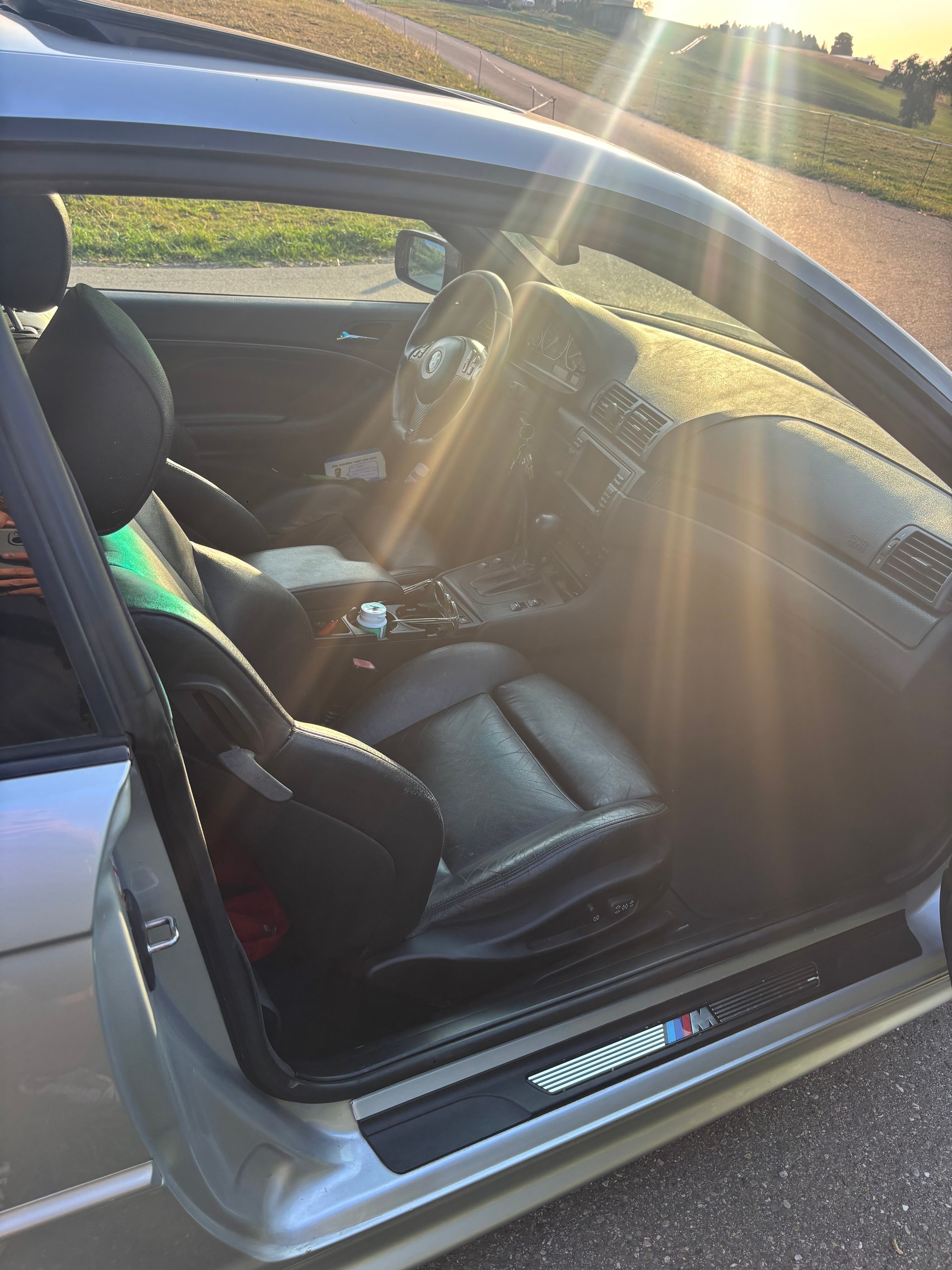 BMW 330Ci-image-3