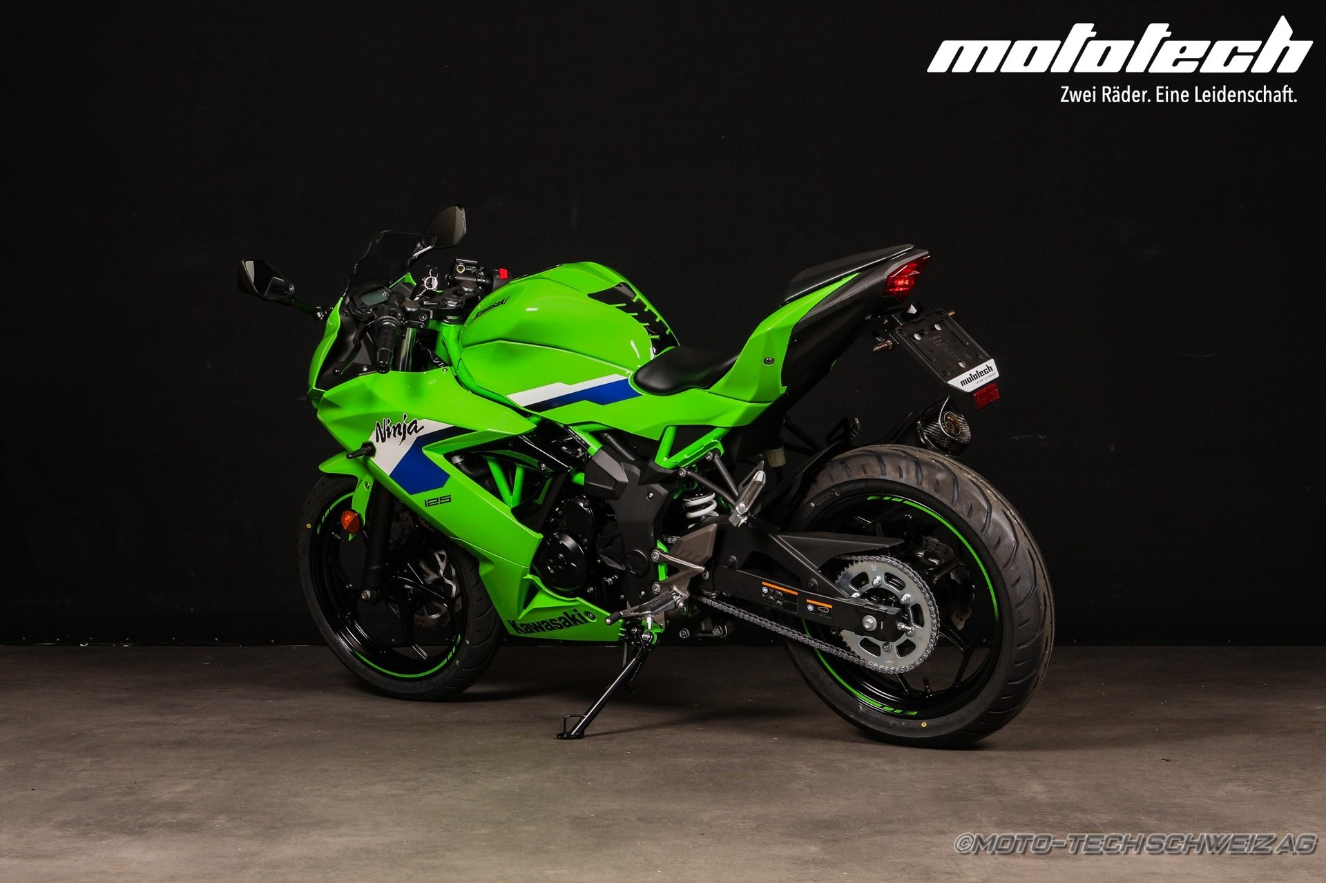 KAWASAKI Ninja 125-showroom-element-2