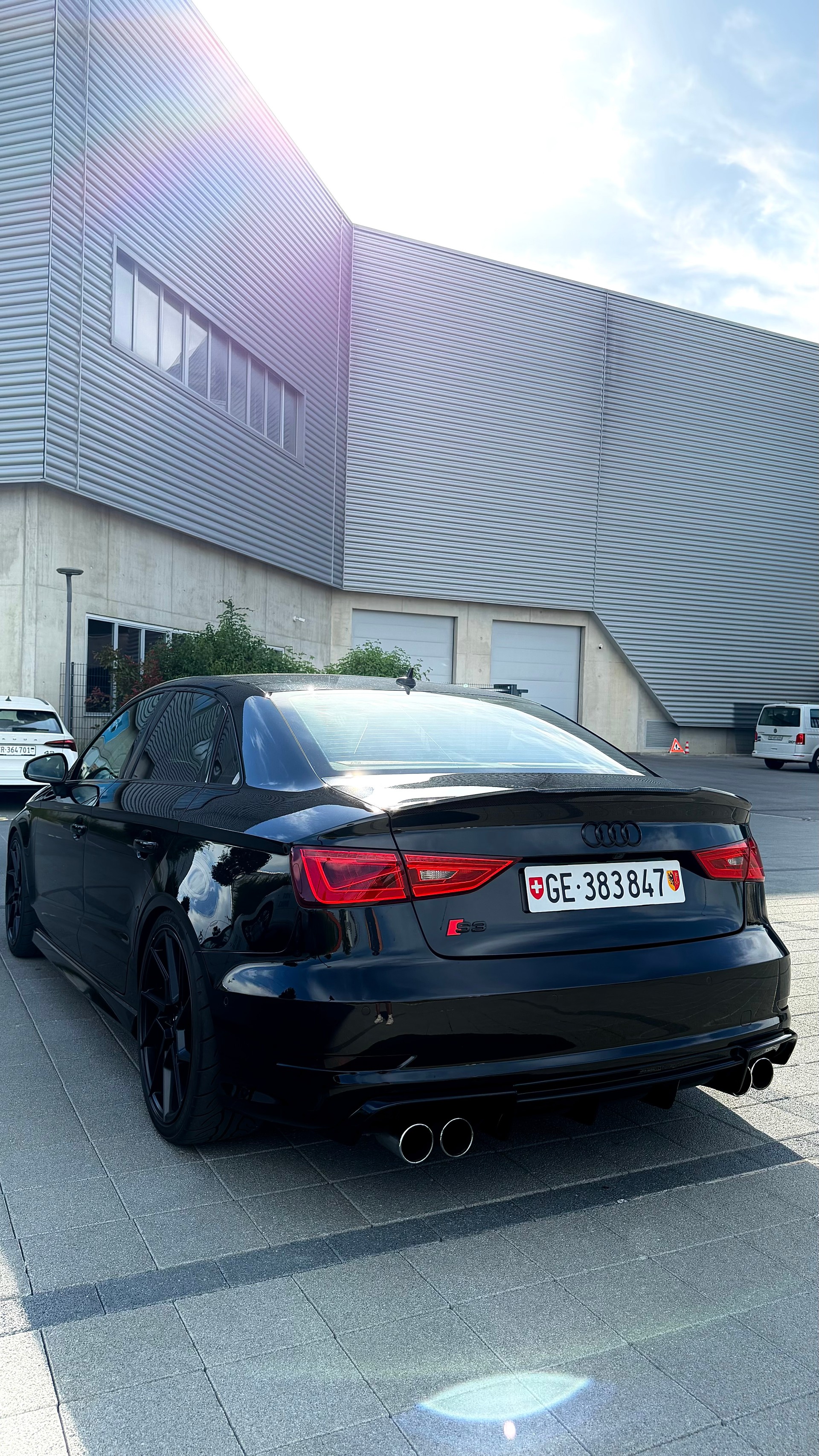 AUDI 2.0 T FSI quattro S-Tronic - Limousine-image-1