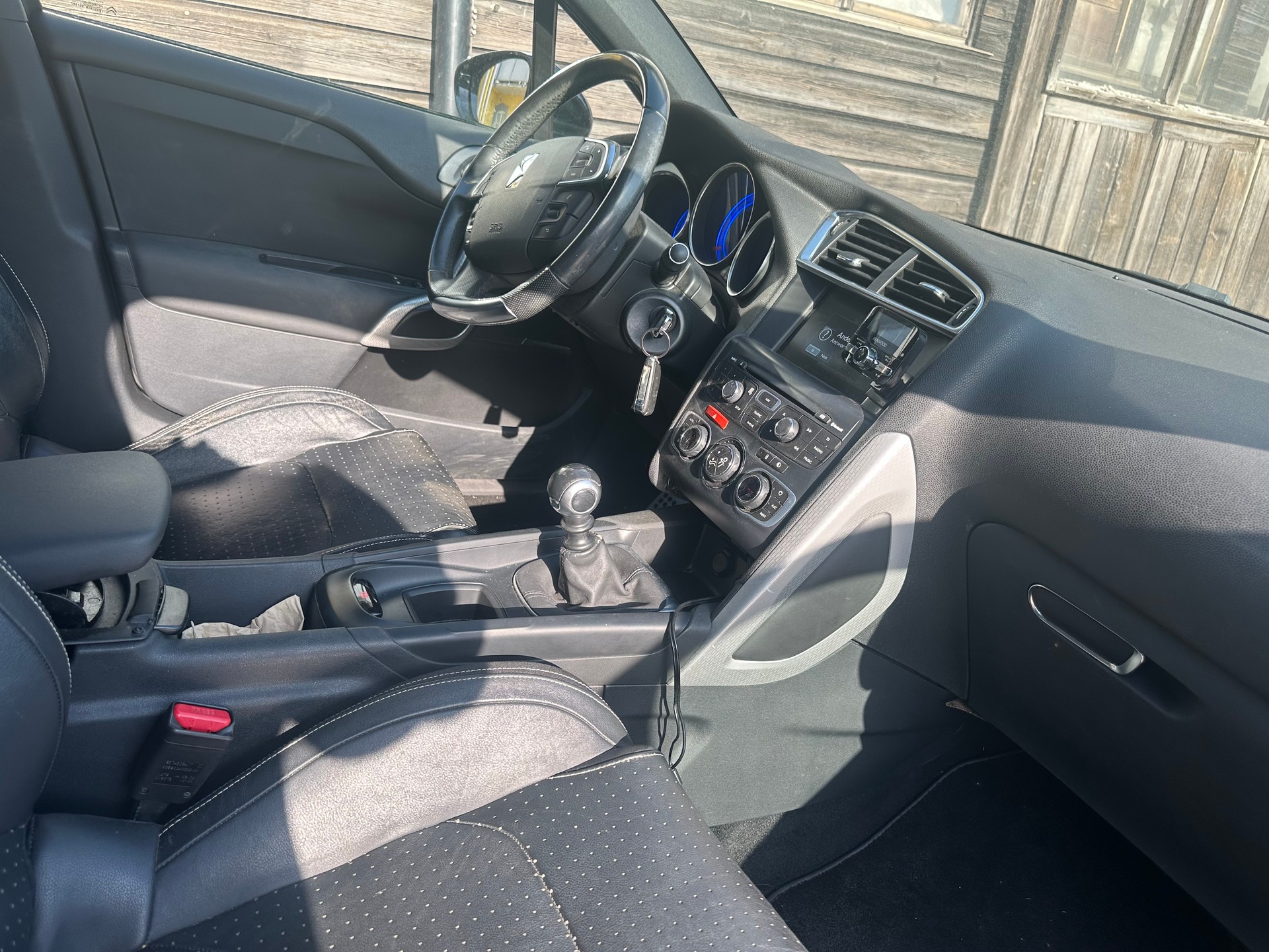 DS AUTOMOBILES DS4 1.6 THP Sport Chic-image-10