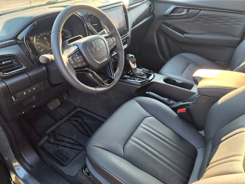 ISUZU D-MAX 2.2 CrewCab Nitro Sport 4x4 AT-image-14