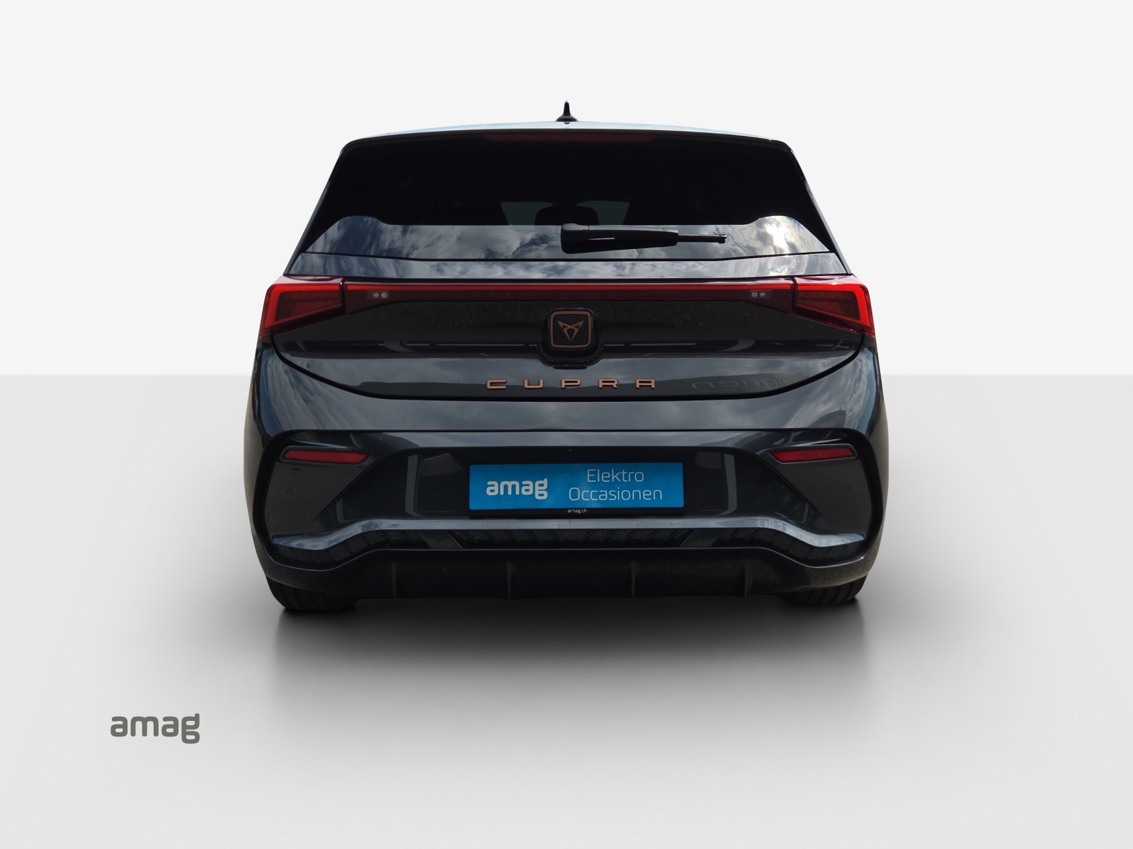 CUPRA Born 58 kWh-showroom-element-3