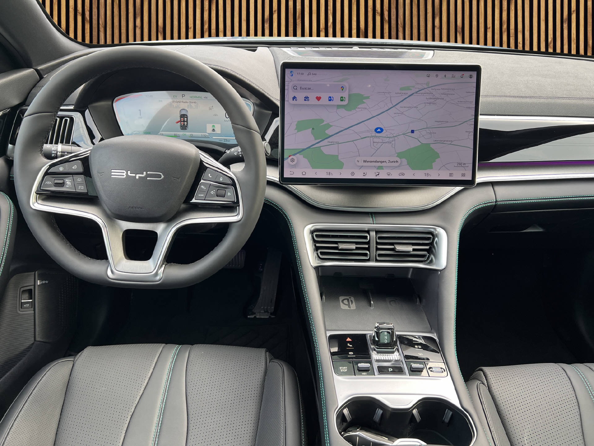 BYD Seal U DM-i Design AWD-image-9
