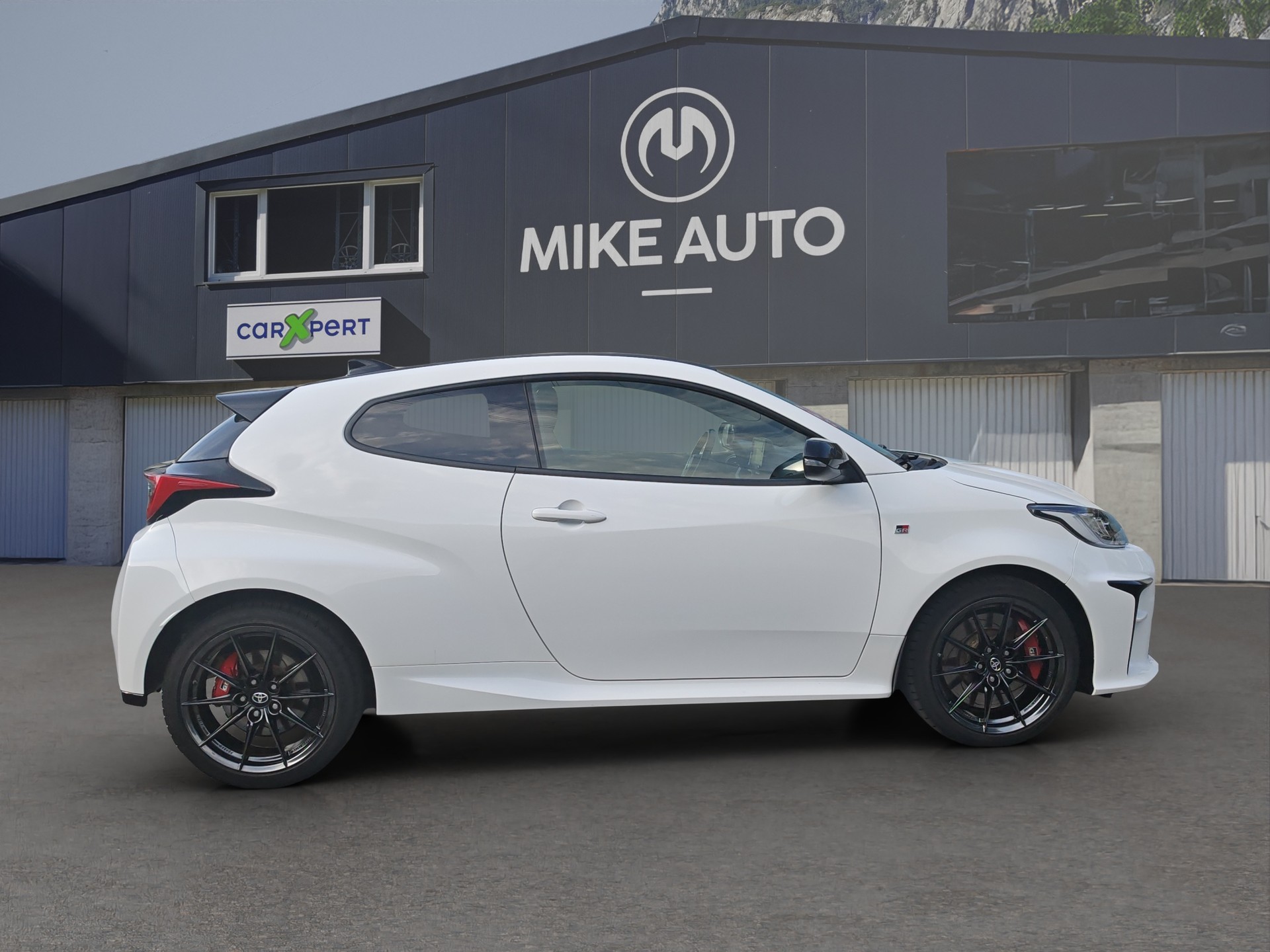 TOYOTA Yaris 1.6 GR Sport Pack Circuit-image-6