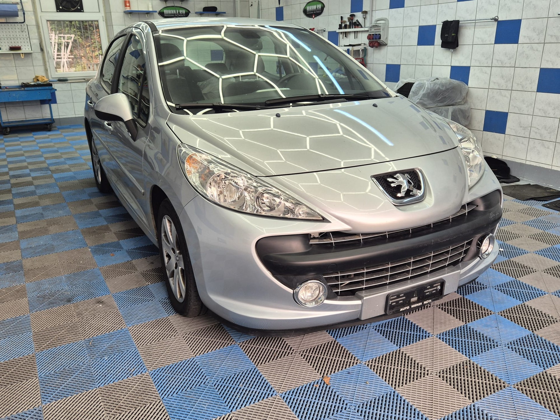 PEUGEOT 207 1.6 16V Black&Silver-image-1