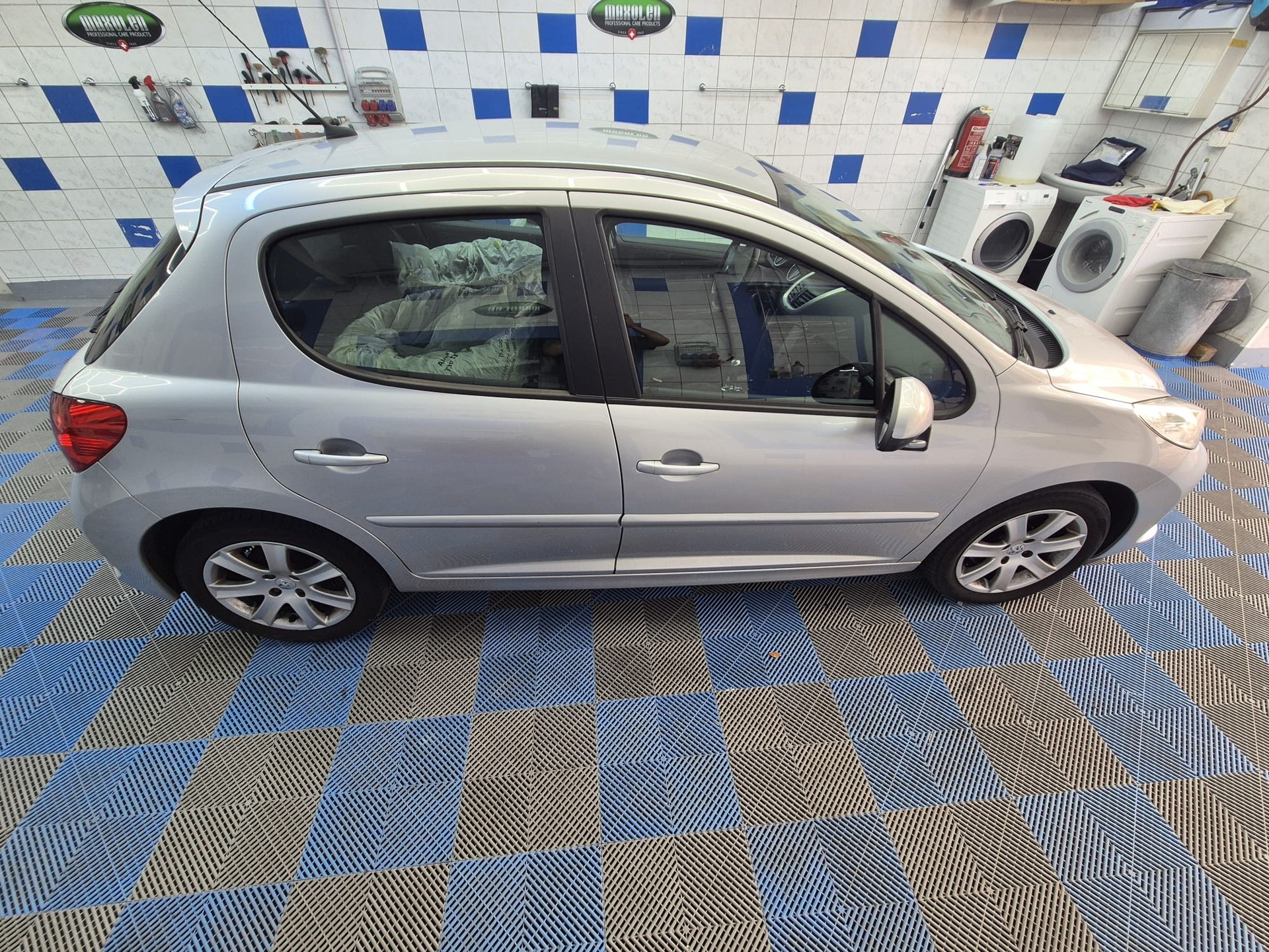 PEUGEOT 207 1.6 16V Black&Silver-image-6
