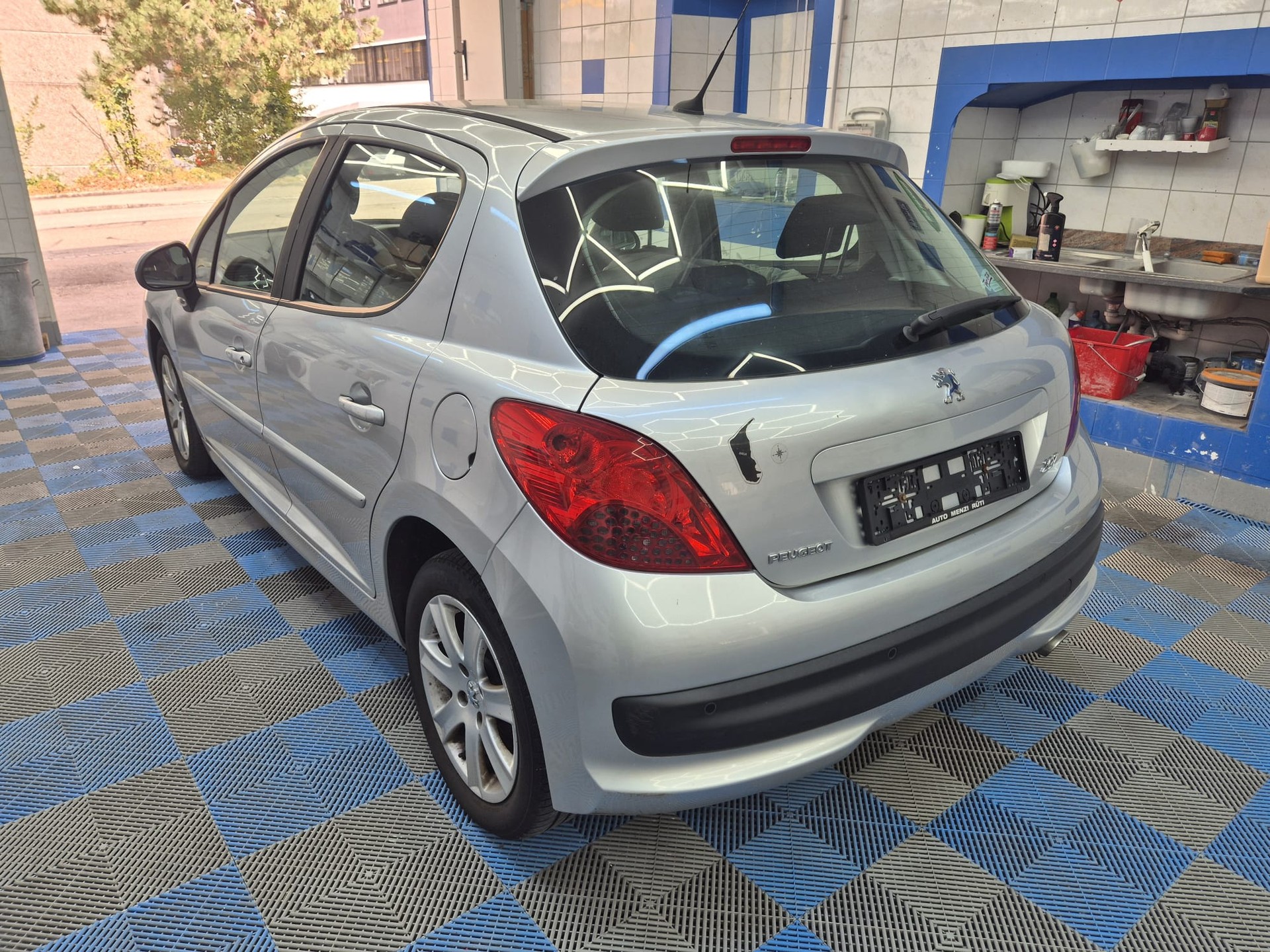 PEUGEOT 207 1.6 16V Black&Silver-image-3