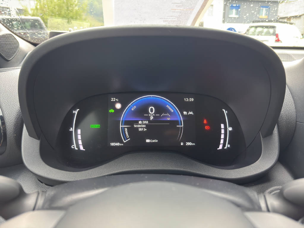 TOYOTA Yaris Cross 1.5 VVT-i HSD Trend AWD-i-image-8