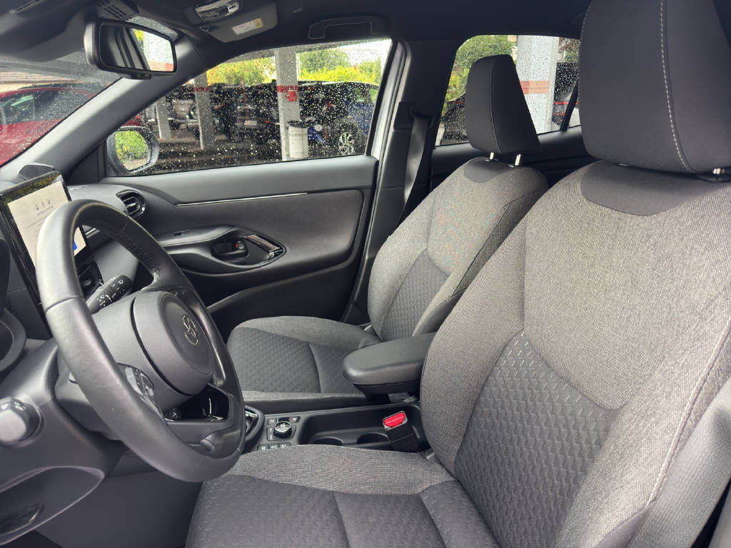 TOYOTA Yaris Cross 1.5 VVT-i HSD Trend AWD-i-image-6