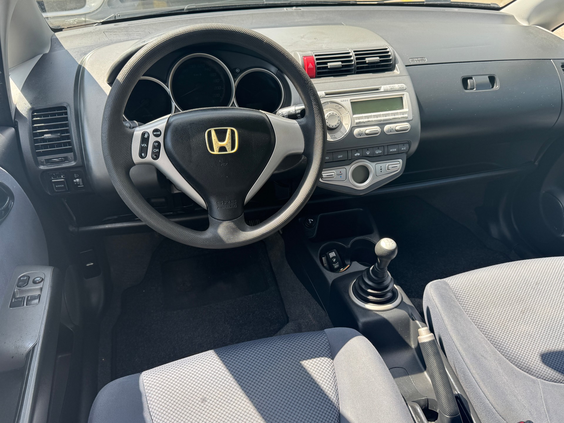 HONDA Jazz 1.4i ES-image-12