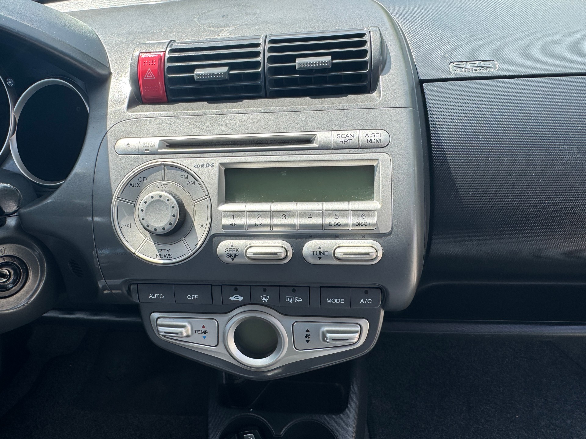 HONDA Jazz 1.4i ES-image-11