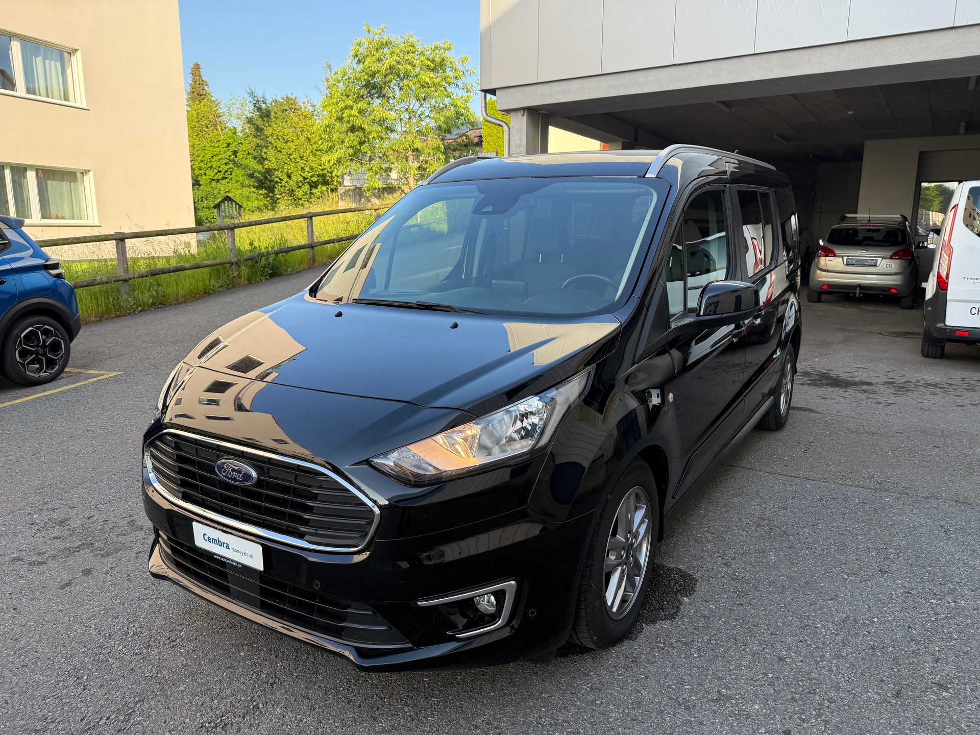 FORD Tourneo Connect 1.5 EcoBlue Titanium Automat-image-0