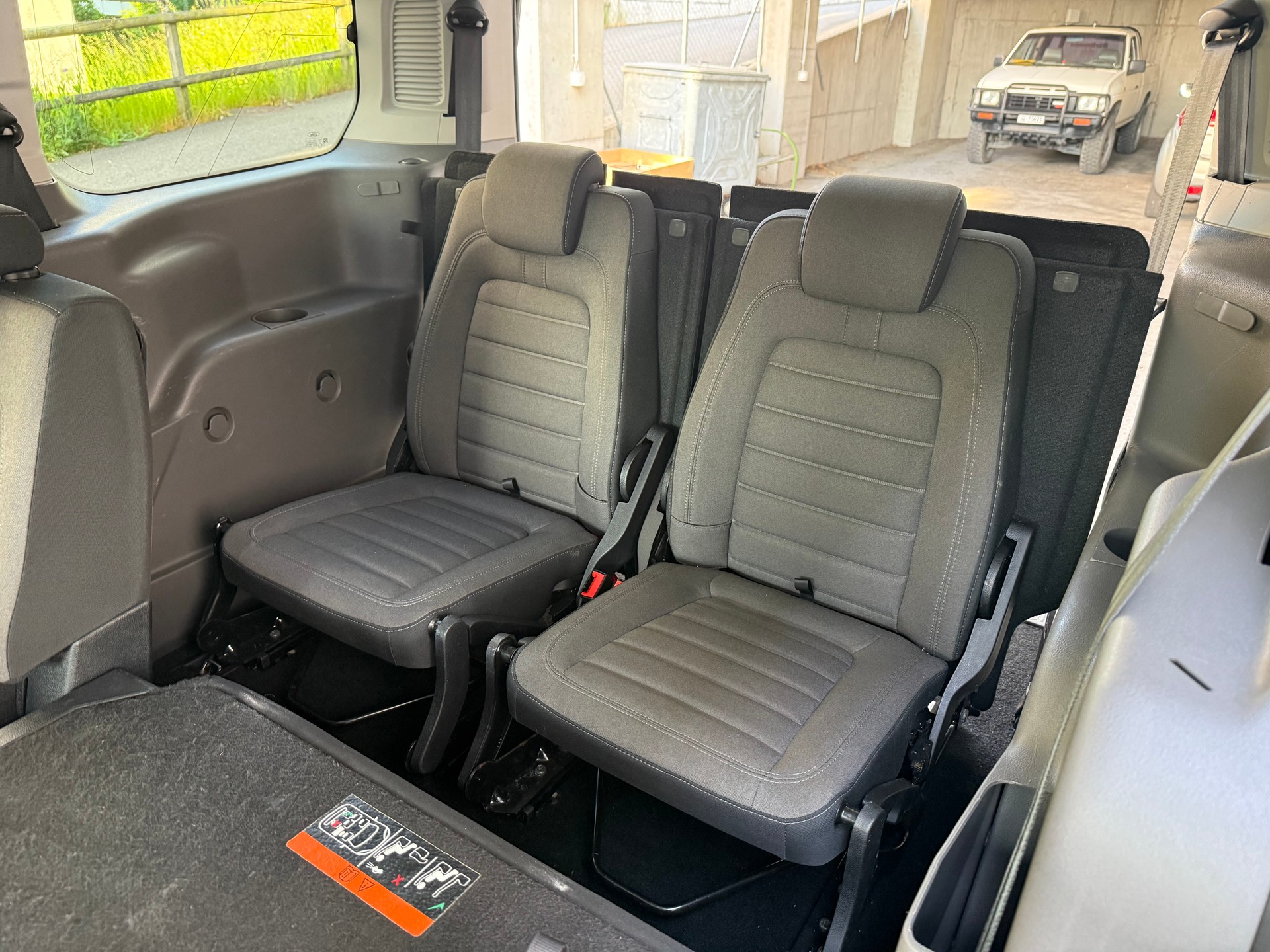 FORD Tourneo Connect 1.5 EcoBlue Titanium Automat-image-10