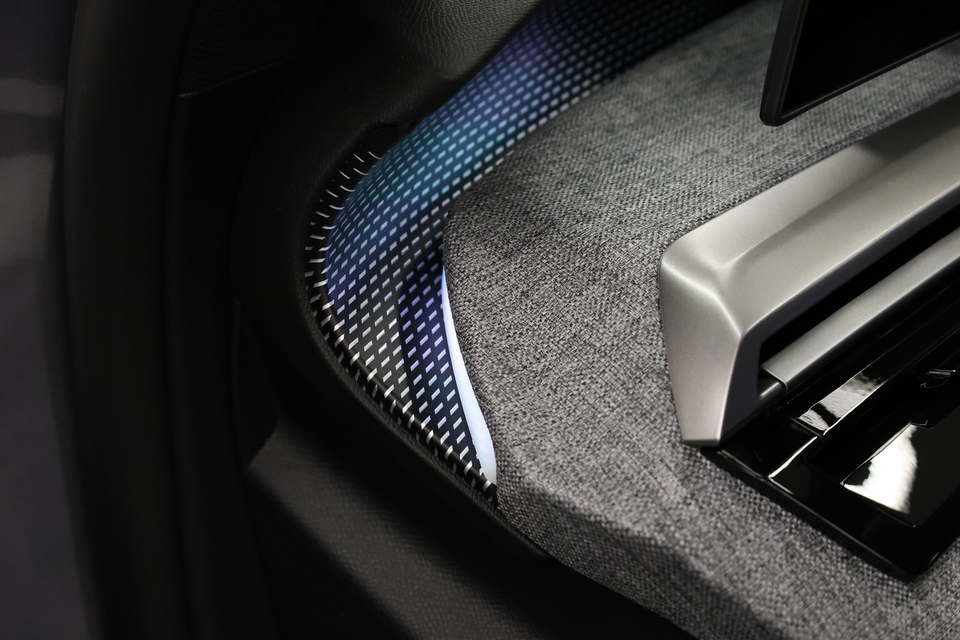 PEUGEOT 5008 1.2 Hybrid GT-image-26