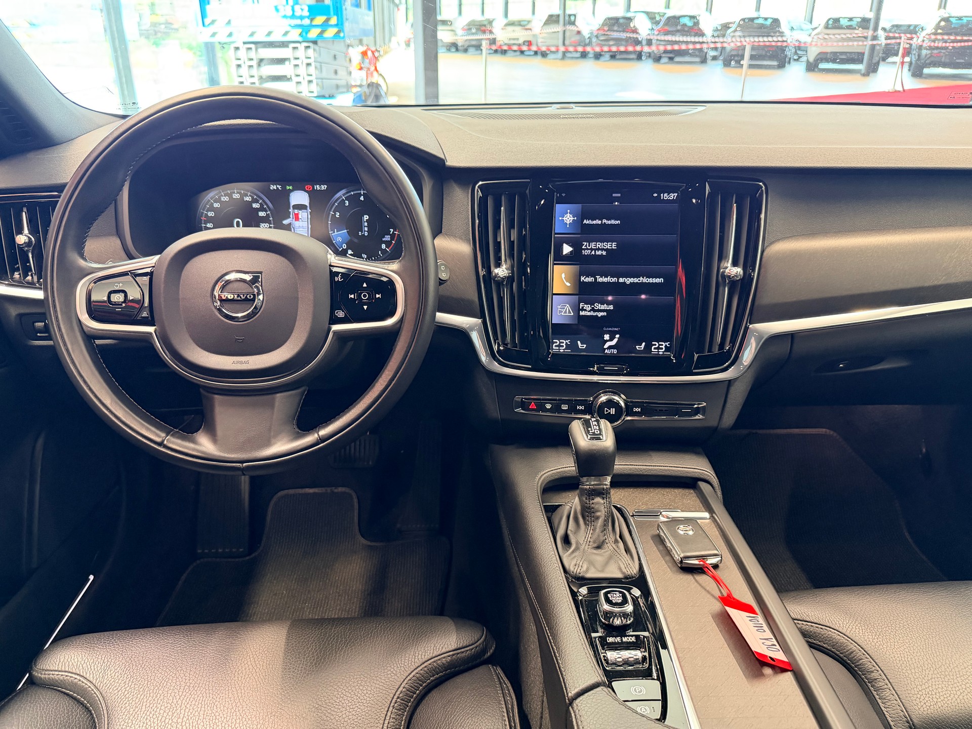 VOLVO V90 Cross Country T5 AWD Geartronic-image-16