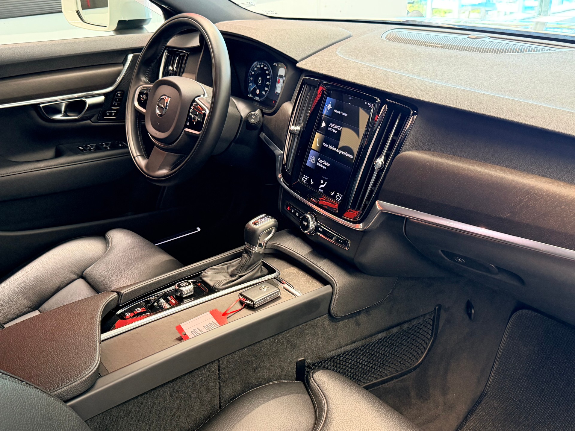 VOLVO V90 Cross Country T5 AWD Geartronic-image-18