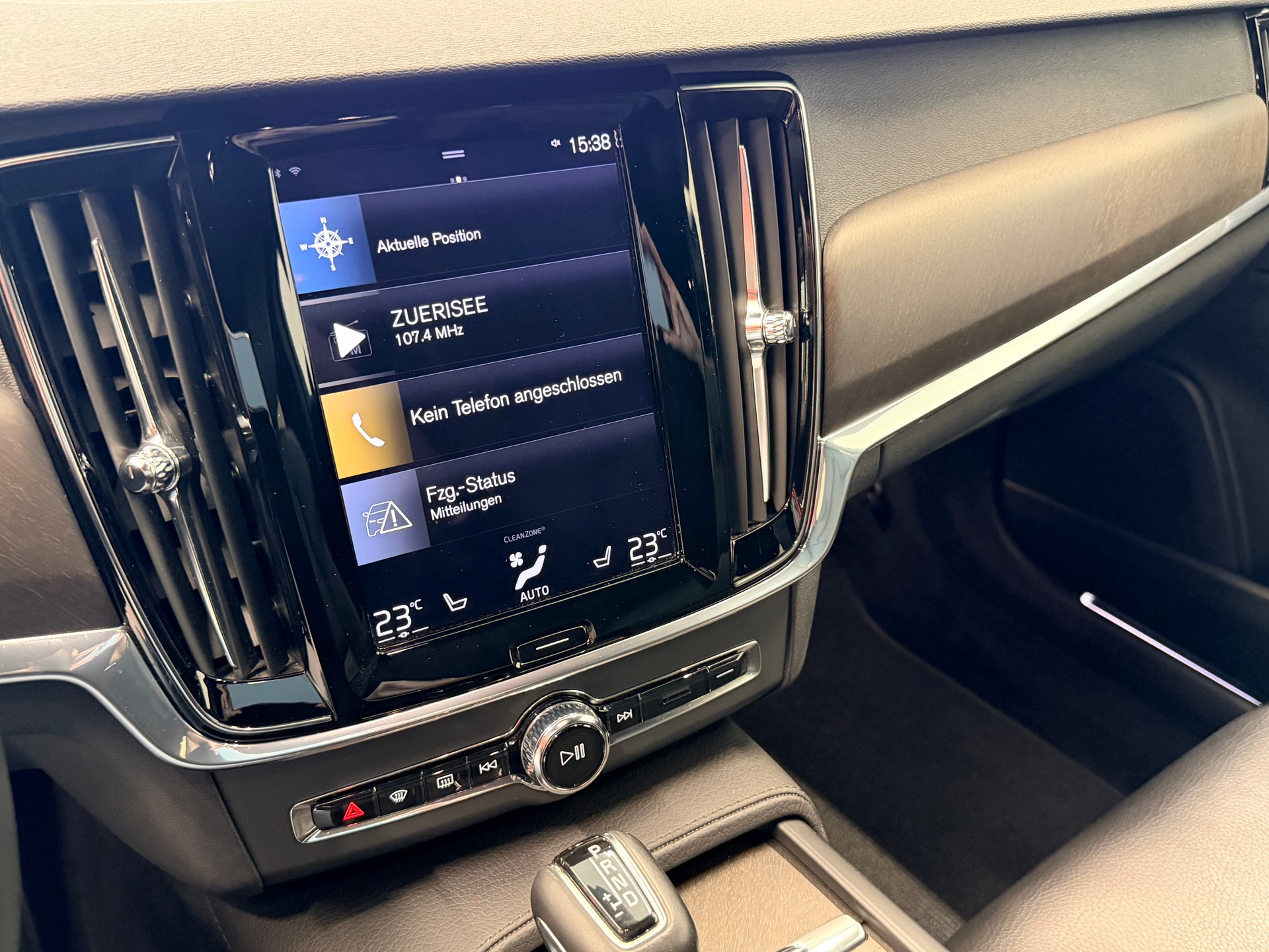 VOLVO V90 Cross Country T5 AWD Geartronic-image-22