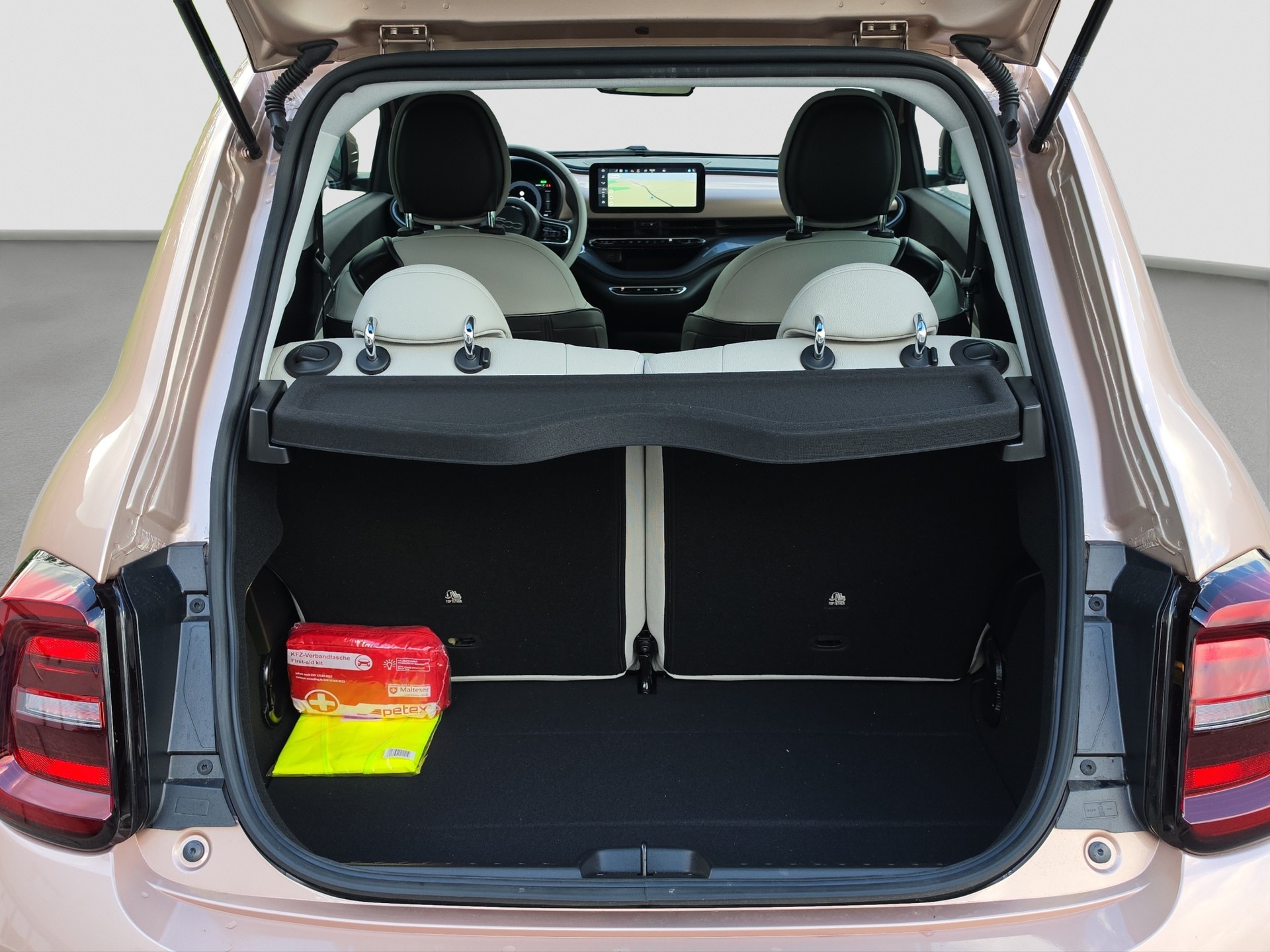 FIAT 500 electric 42kWh La Prima-image-13
