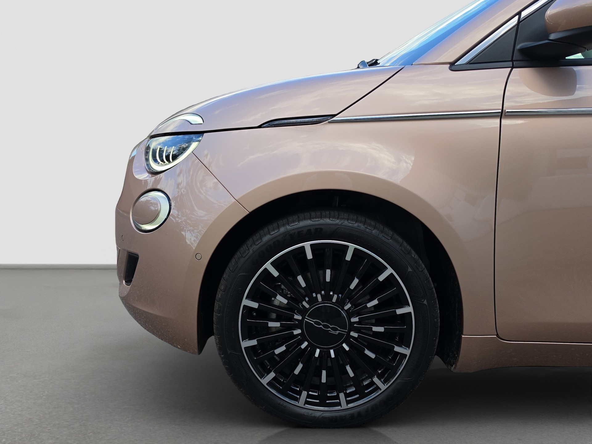 FIAT 500 electric 42kWh La Prima-image-15