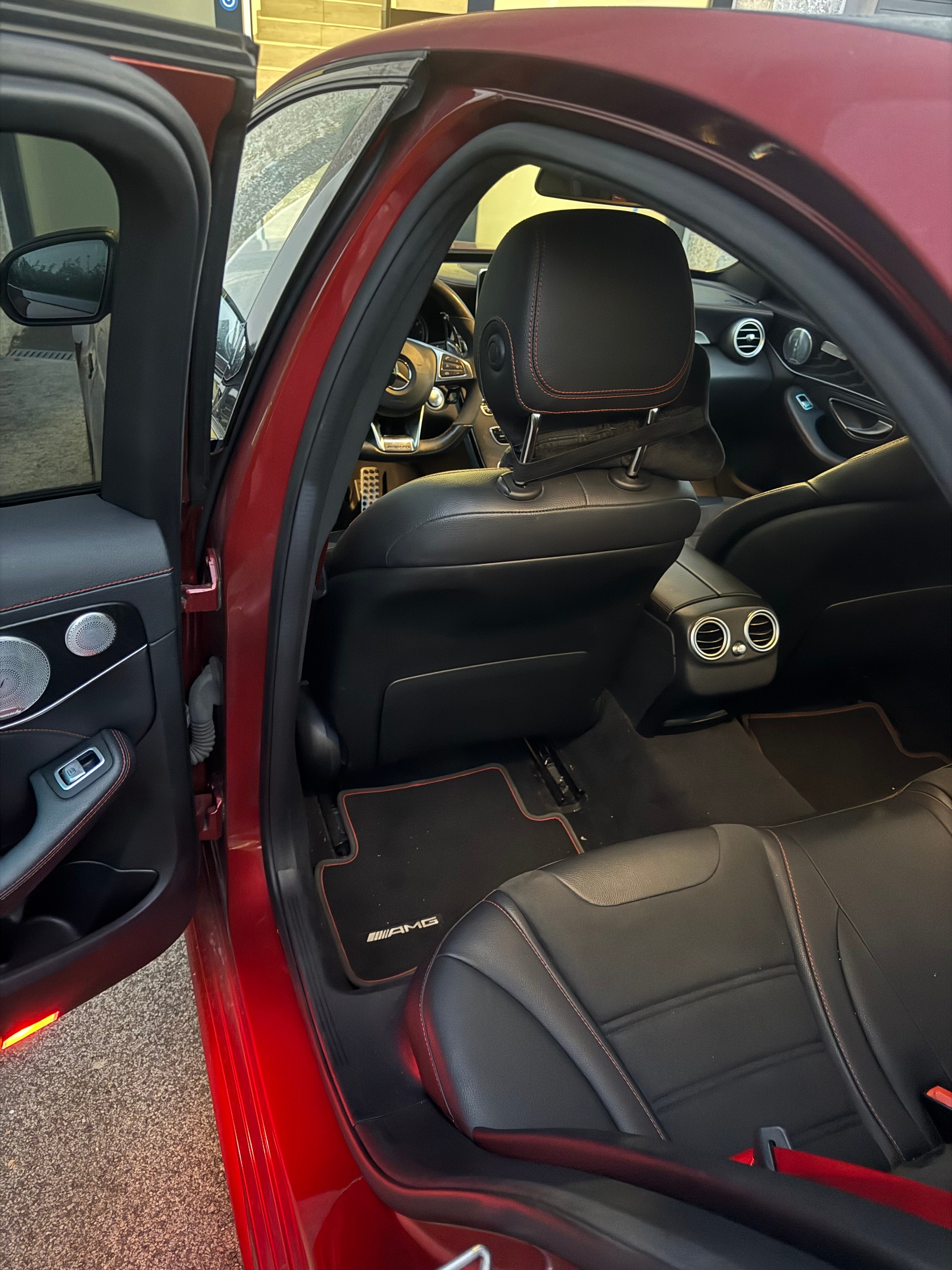 MERCEDES-BENZ C 43 AMG 4matic-image-5