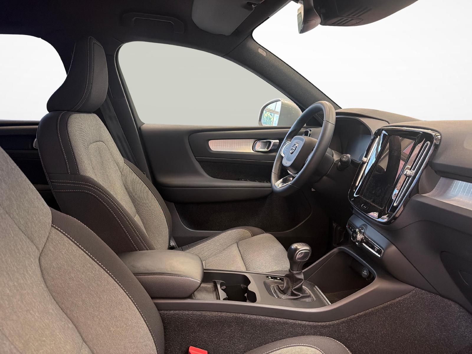 VOLVO XC40 1.5 T2 Core-image-9