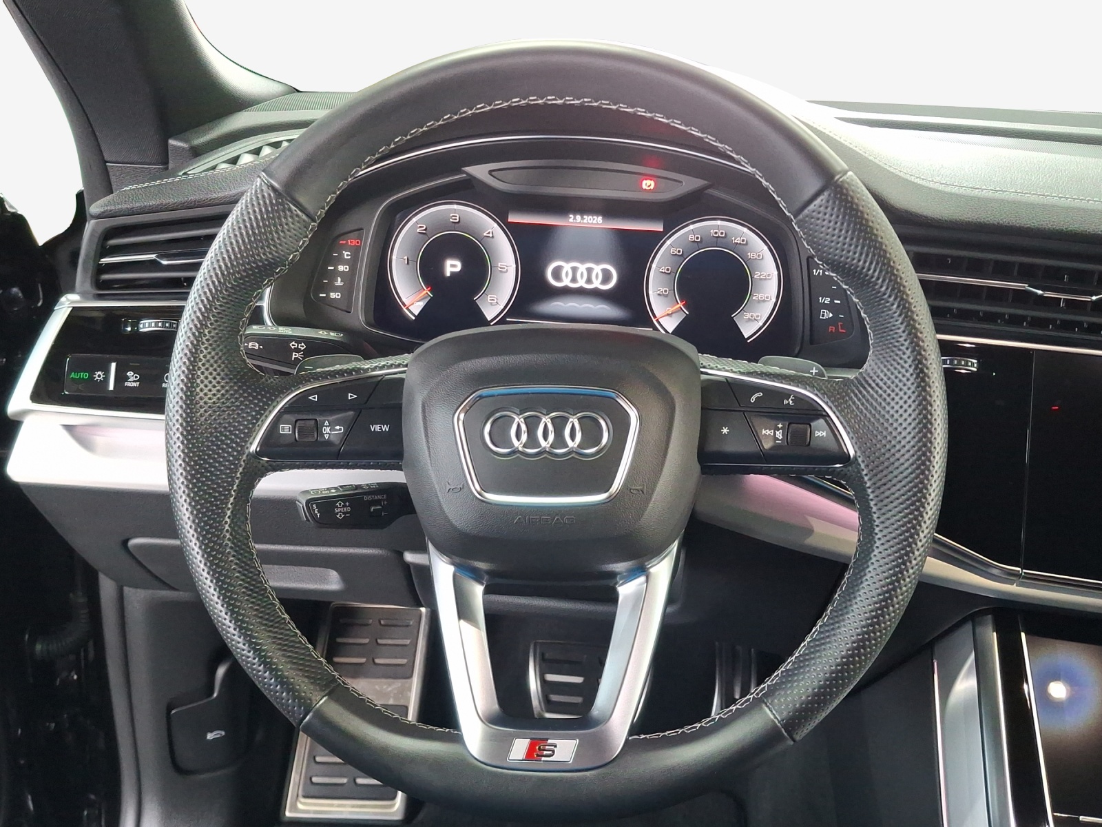 AUDI Q8 SUV 45 TDI quattro tiptronic-image-9