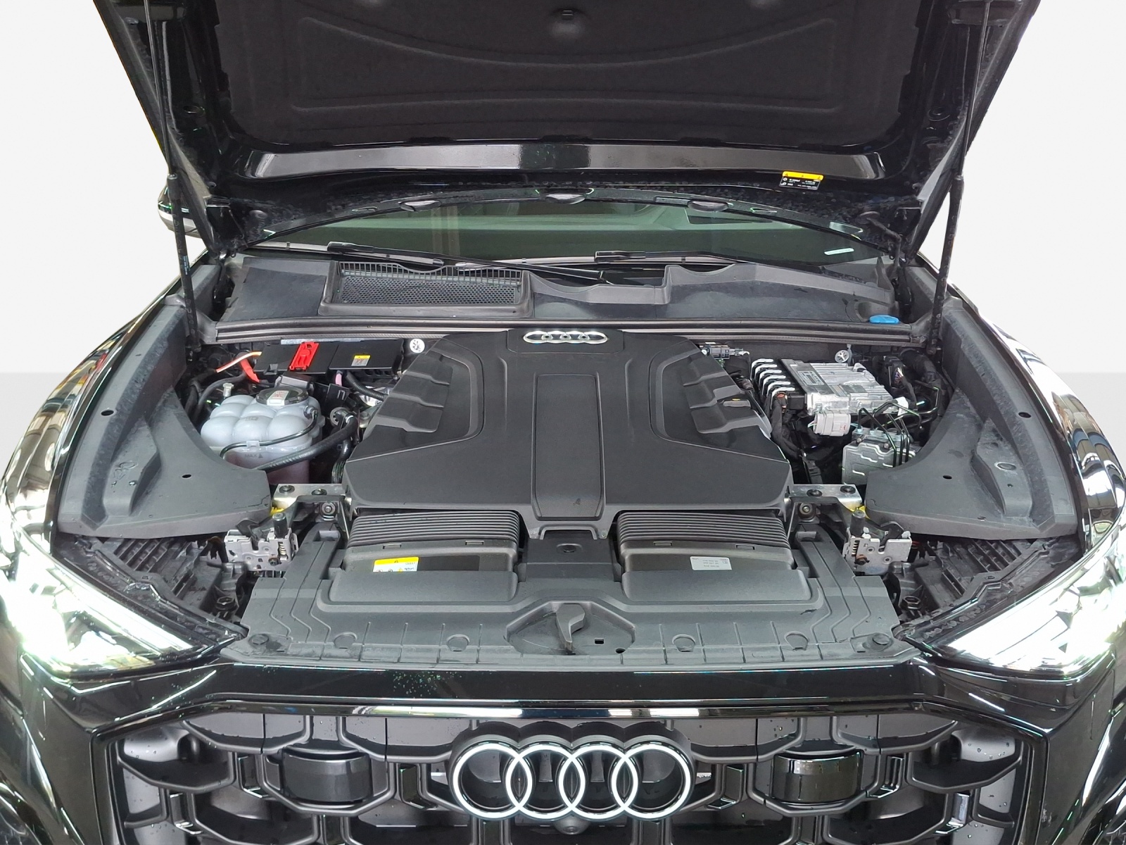 AUDI Q8 SUV 45 TDI quattro tiptronic-image-15