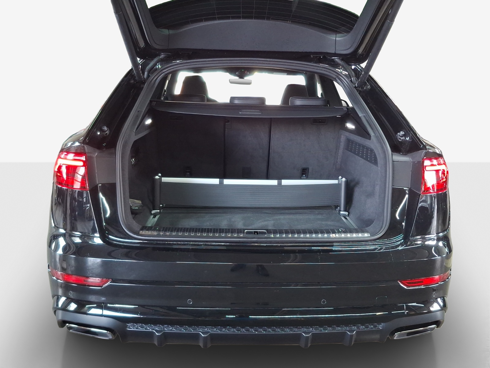 AUDI Q8 SUV 45 TDI quattro tiptronic-image-12