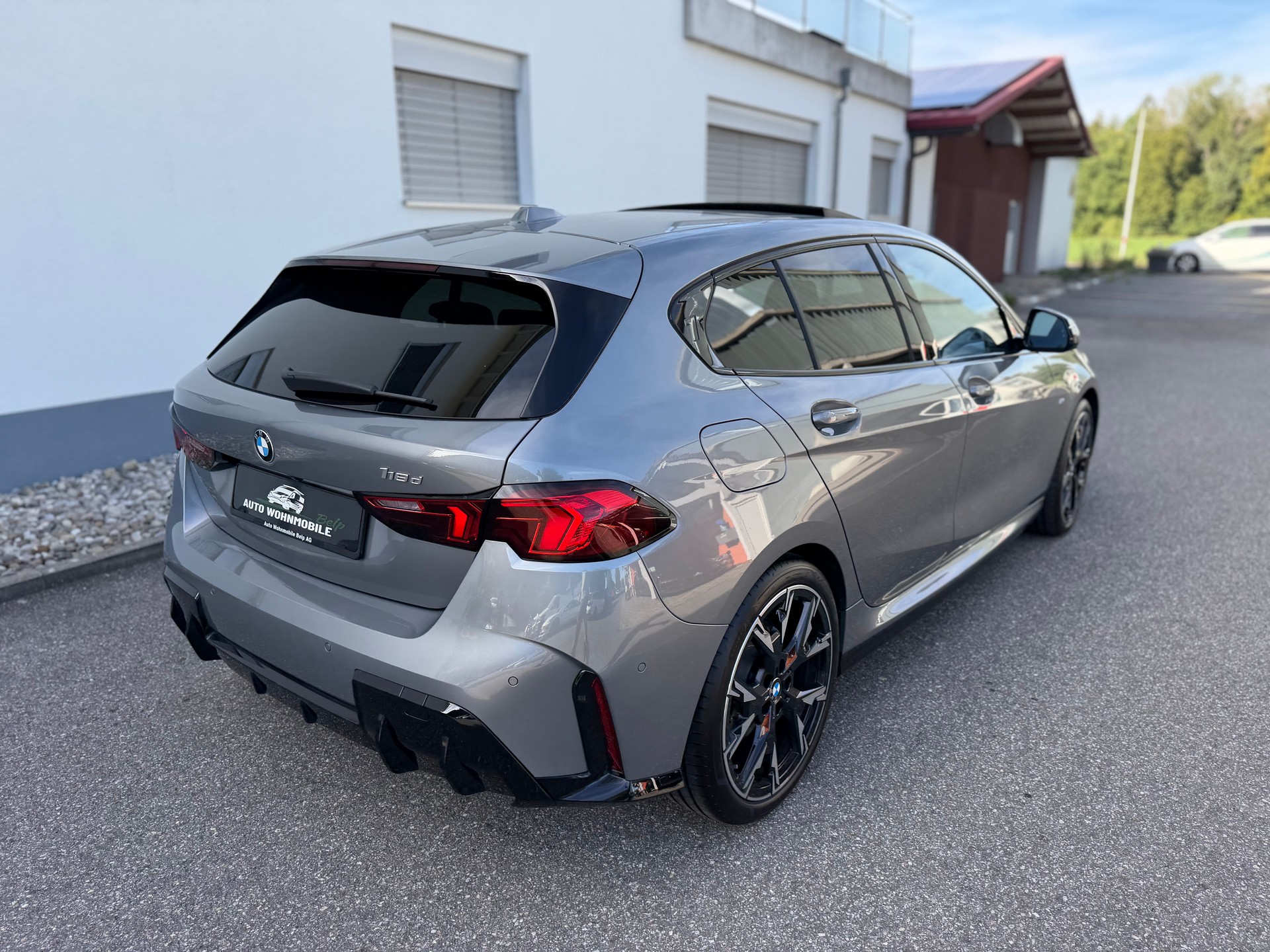 BMW 118d M Sport Pro Steptronic-image-6
