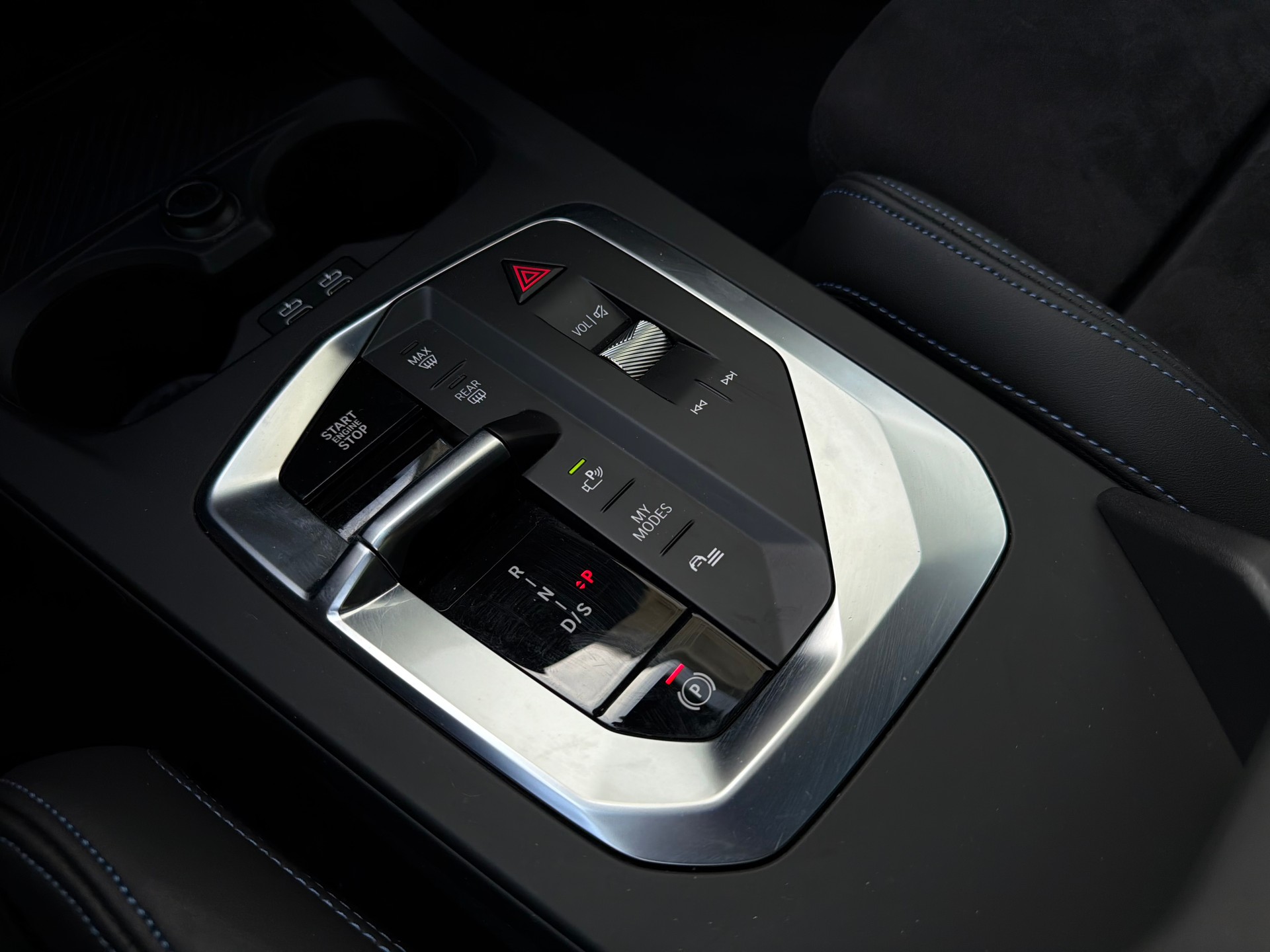 BMW 118d M Sport Pro Steptronic-image-27