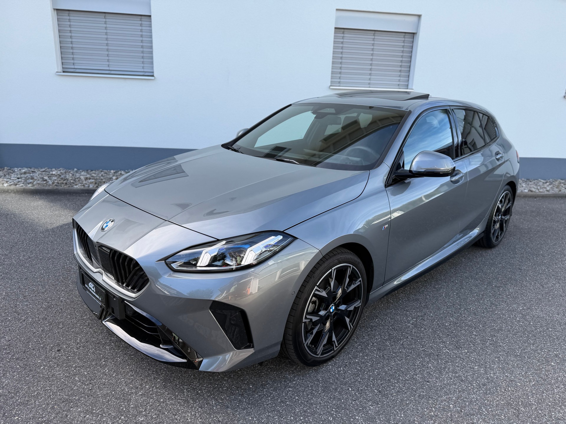 BMW 118d M Sport Pro Steptronic-image-10