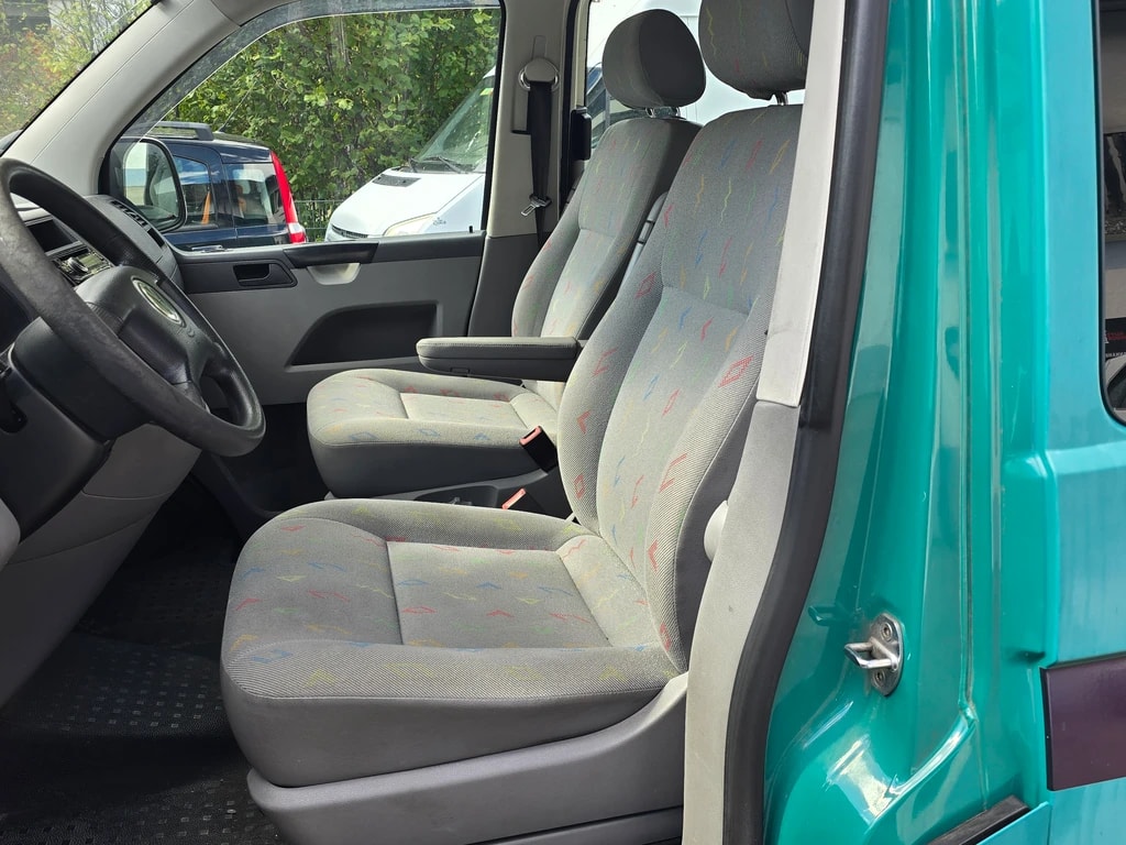 VW TRANSPORTER 1.9TDI 102PS-image-8